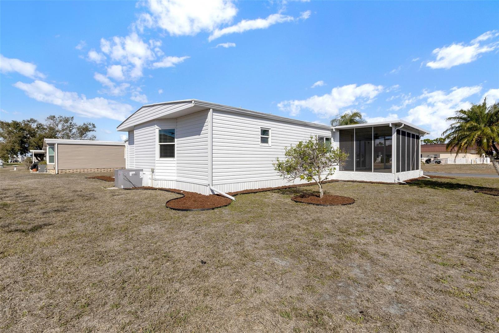 LA CASA MHP CO-OP - Residential