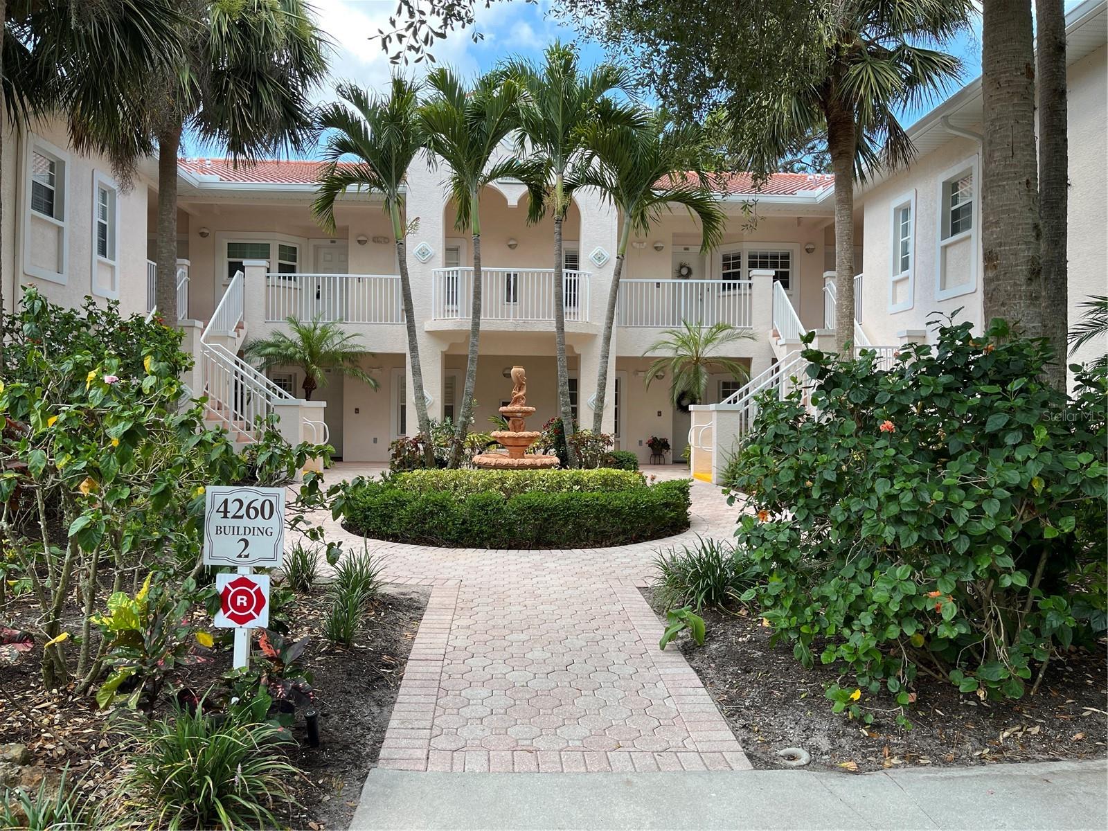 ANNUAL OR 6 MONTH FURNISHED UNIT PALMER RANCH. You will love this upstairs Palmer Ranch furnished condo! Available as a long term 6-12 months. Enter the front door to soaring ceilings, ceramic tile and laminate flooring. This 2/2 condo has an open floor plan with a breakfast bar at the kitchen and all stainless steel appliances. Bathrooms have been updated with solid wood cabinets and beautifully tiled step-in showers. Bright yet tasteful paint colors will lift your mood as you come home to your private retreat. Fully furnished with stylish décor, the primary bedroom features a King bed and a 36" wall-mounted TV. The spare bedroom is set up as a den with desk and chair and has a queen pull-out sofa for guests. The den has a 56" screen TV. The living room also has a queen pull-out sofa and a loveseat. Ceiling fans throughout. Located close to Sarasota's Legacy Trail, COSTCO, shopping, dining and entertainment. Plaza de Flores has an onsite fitness and weight room, community pool with hot tub, tennis and pickleball. Minutes to Siesta Key Beach or Nokomis Beach. No pets.