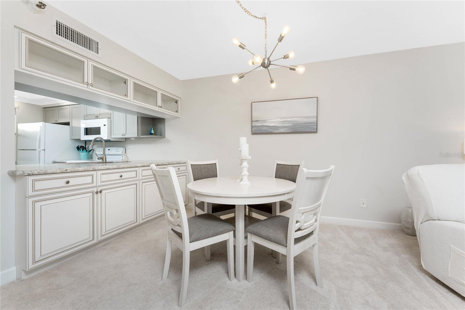 SANDPIPER KEY BLDG 04 - Residential