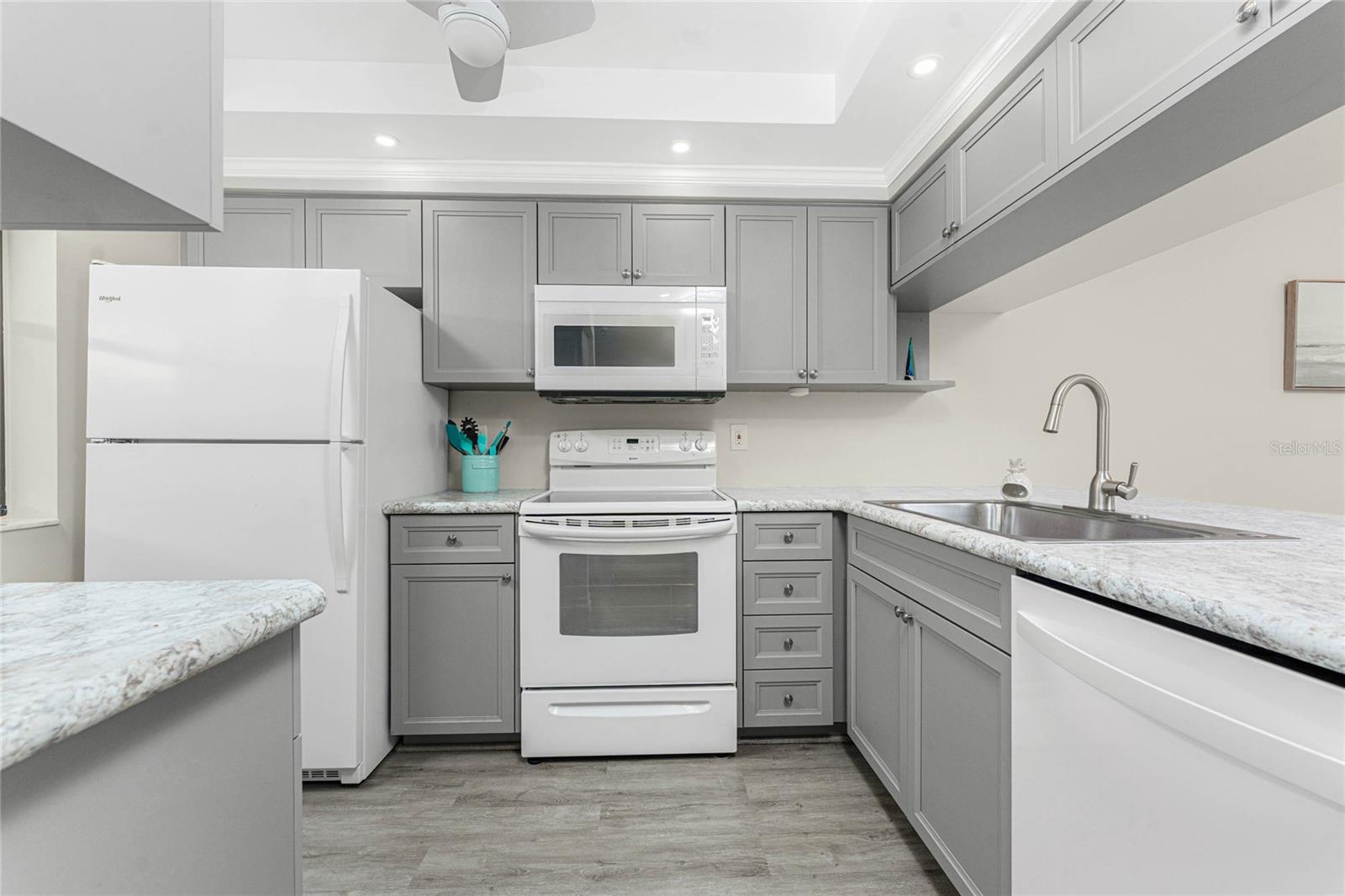SANDPIPER KEY BLDG 04 - Residential