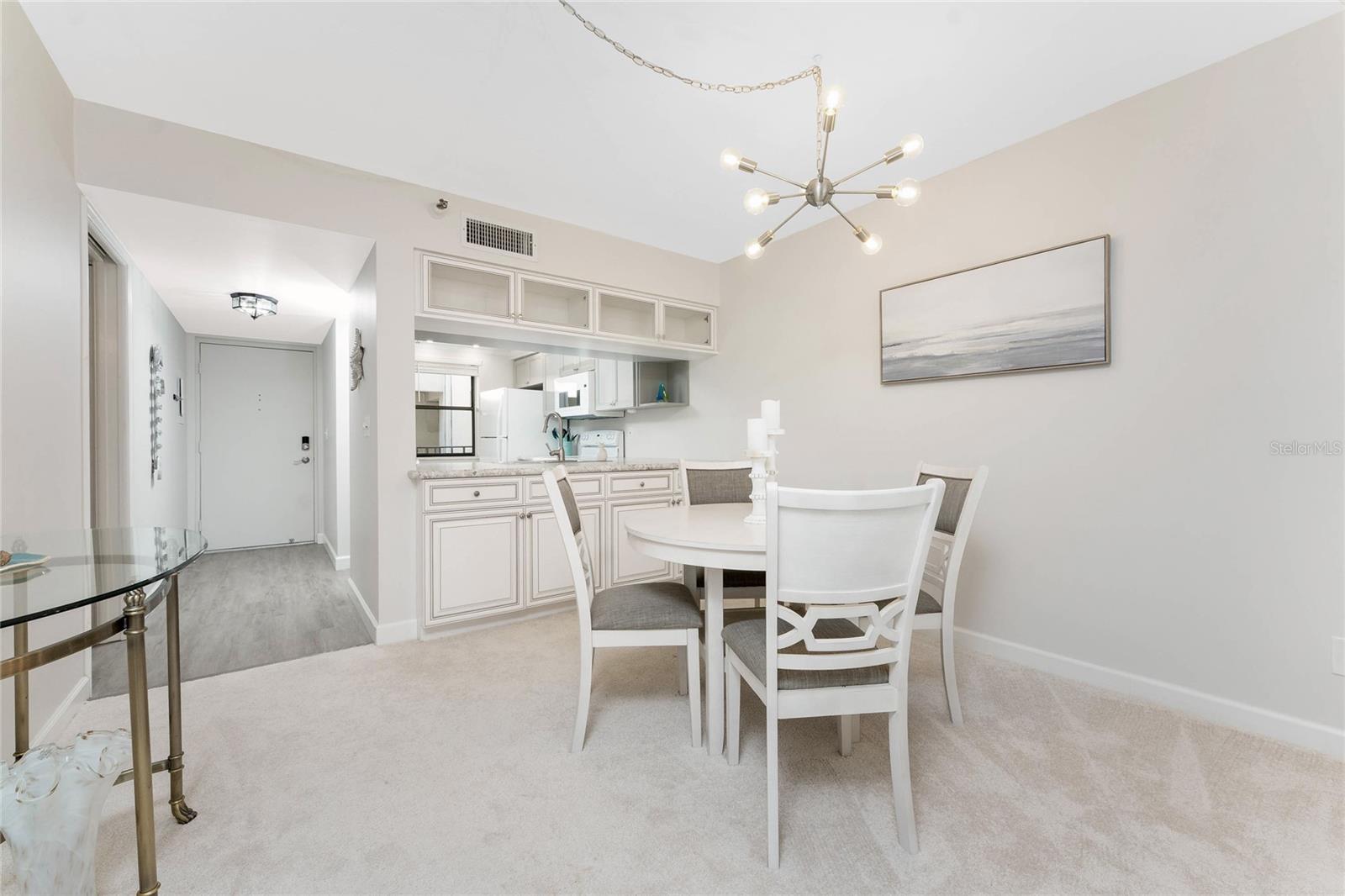 SANDPIPER KEY BLDG 04 - Residential