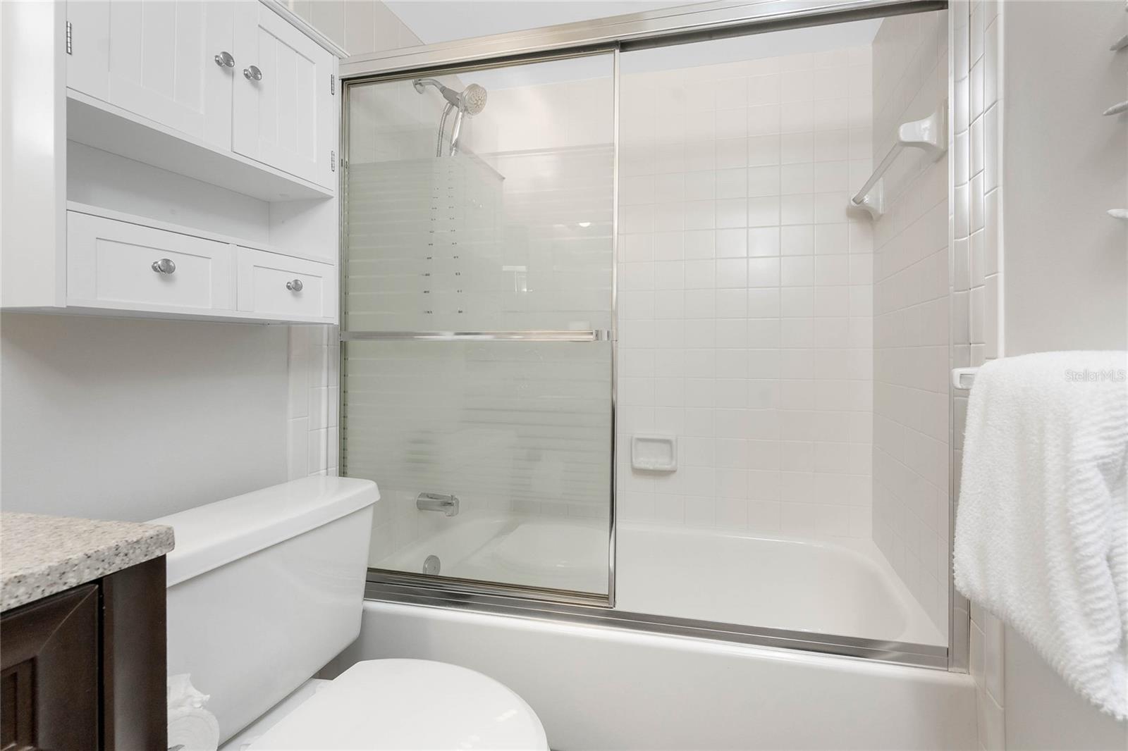 SANDPIPER KEY BLDG 04 - Residential