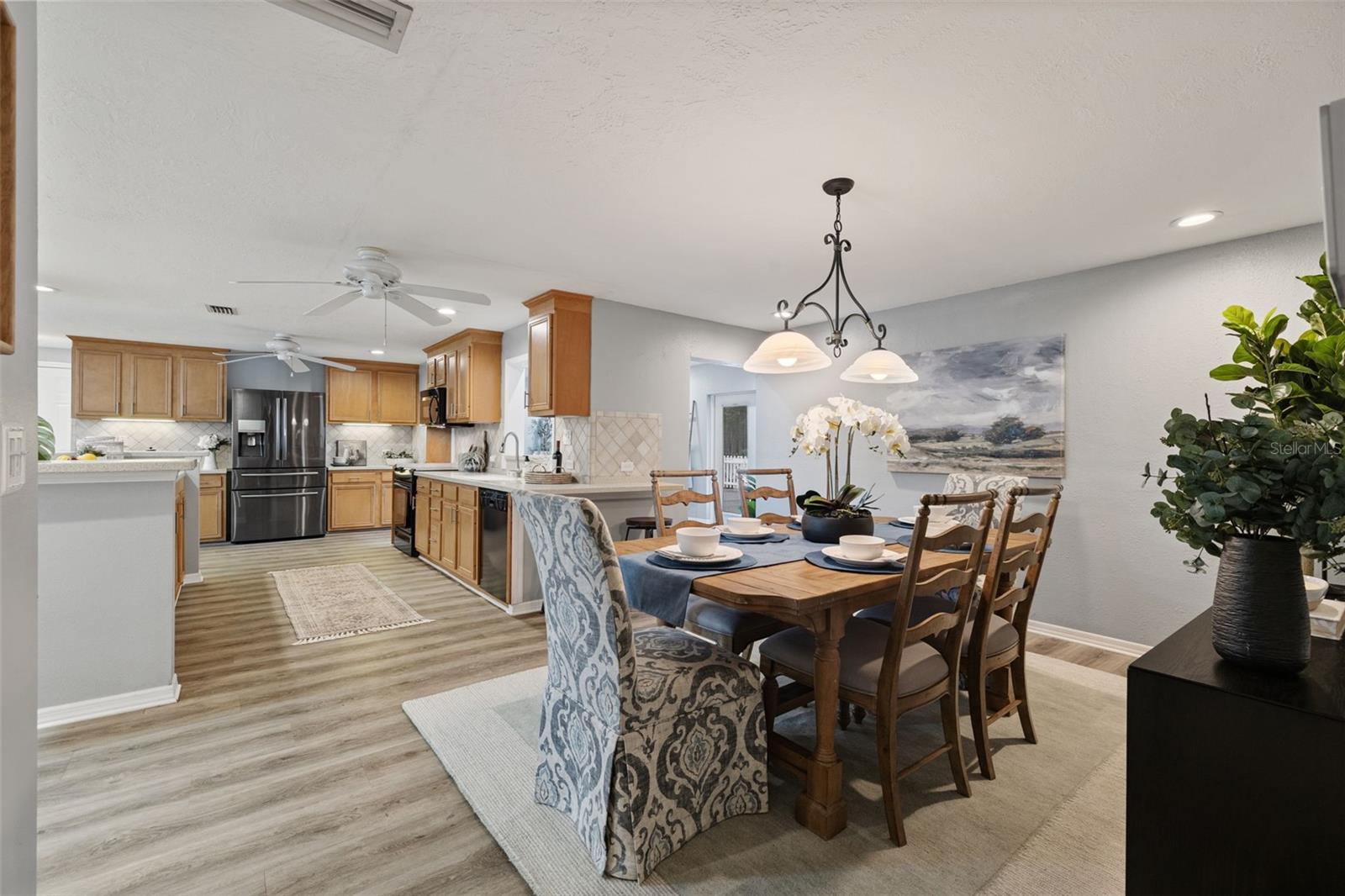 COUNTRY RUN UNIT 1 - Residential