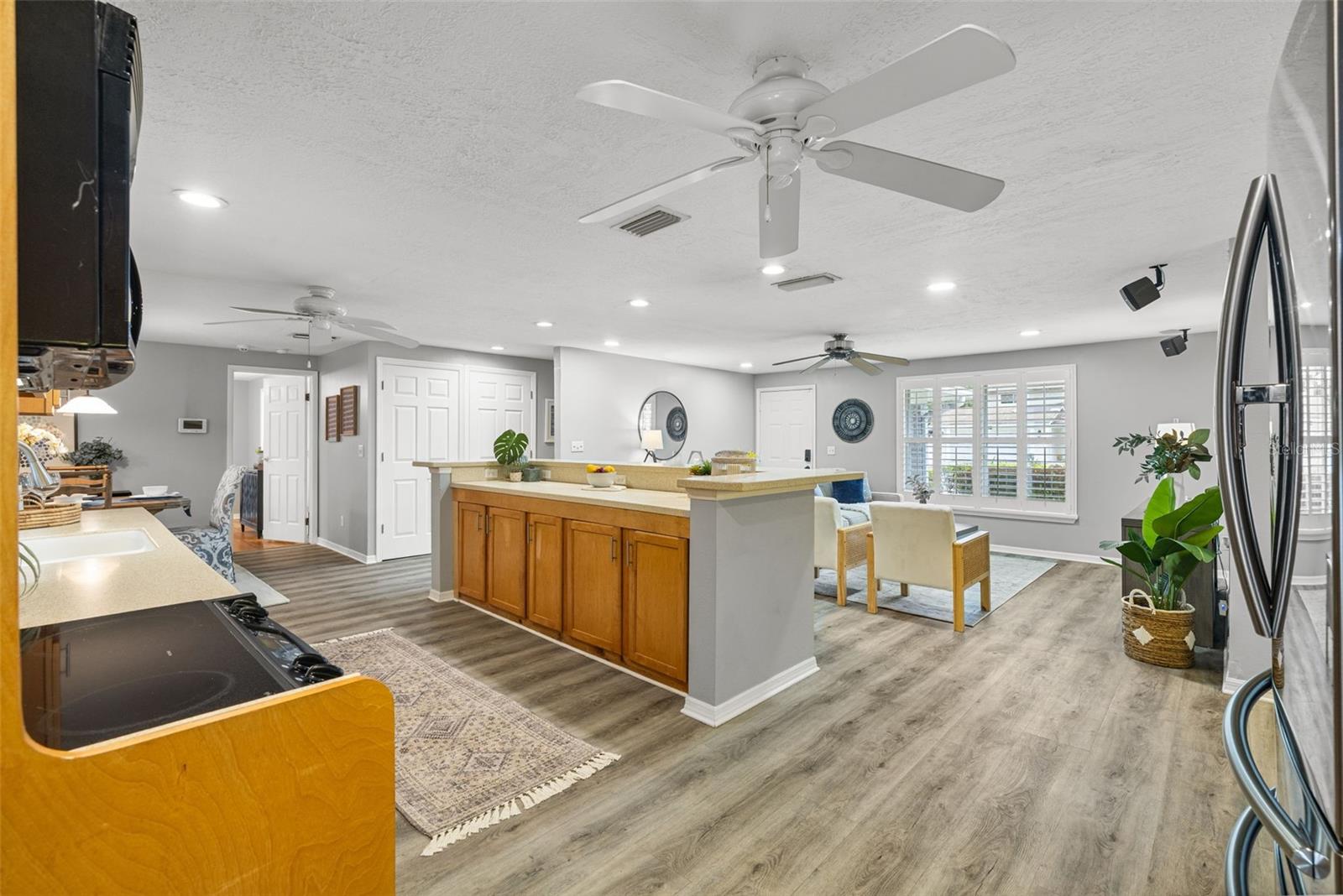 COUNTRY RUN UNIT 1 - Residential