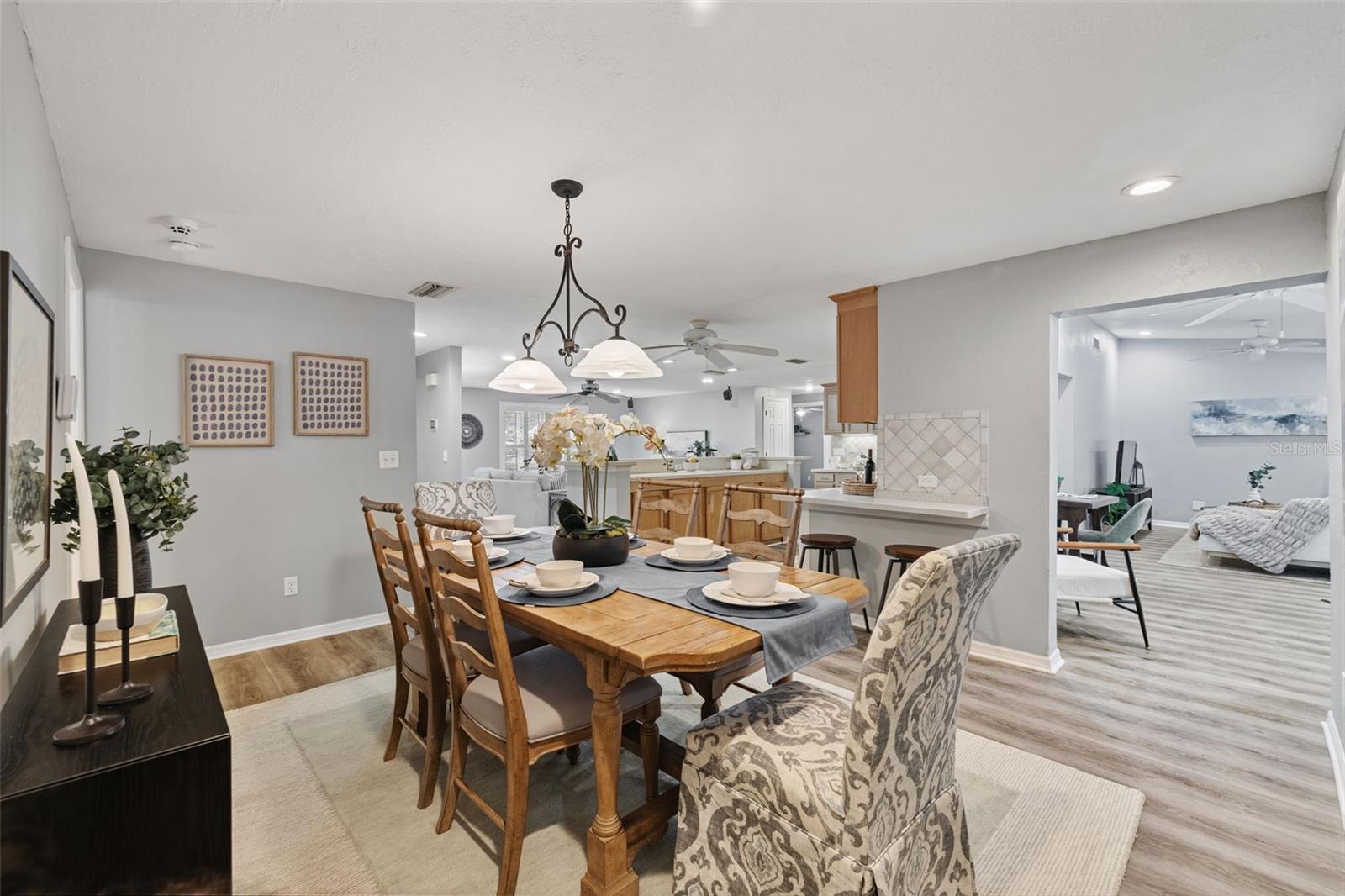 COUNTRY RUN UNIT 1 - Residential