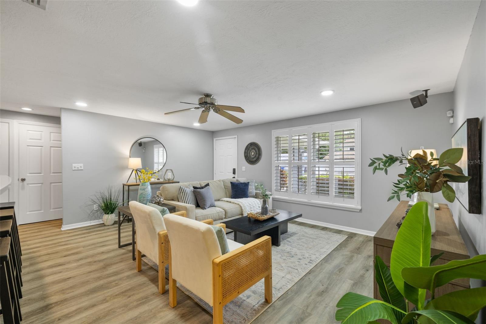 COUNTRY RUN UNIT 1 - Residential