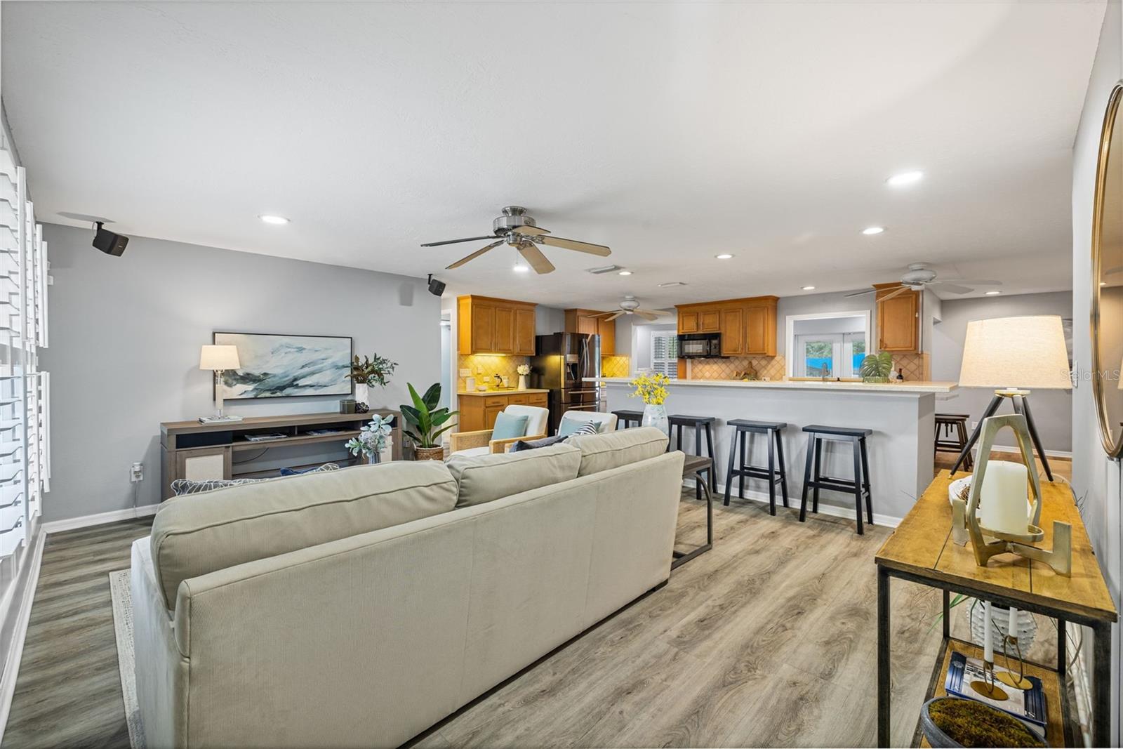 COUNTRY RUN UNIT 1 - Residential