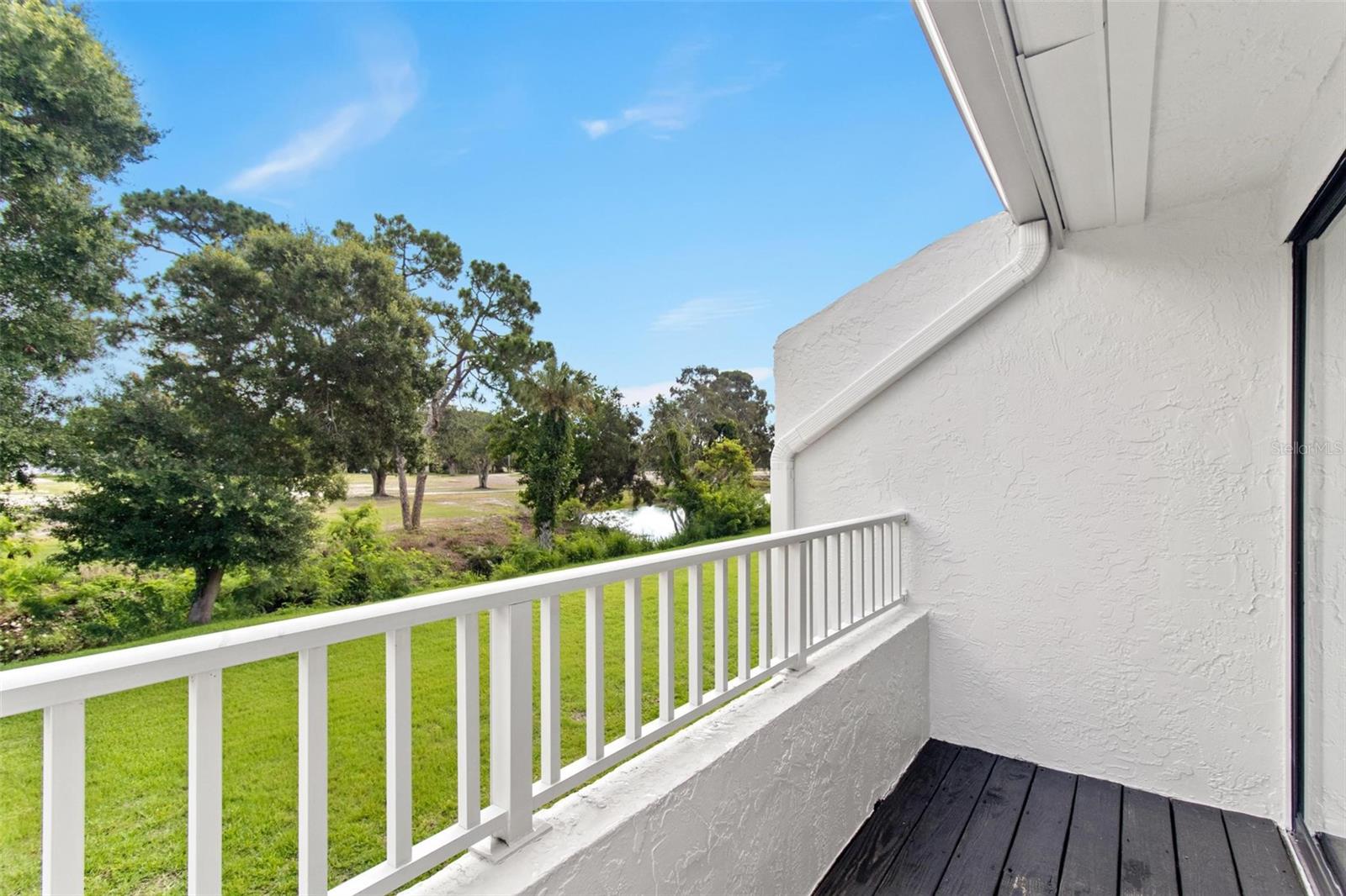 2075 LAKEWOOD CLUB DRIVE S 6A