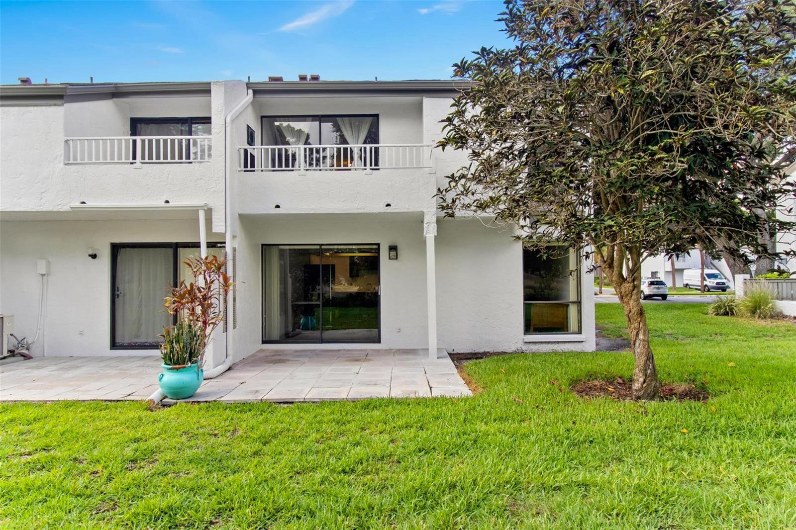 2075 LAKEWOOD CLUB DRIVE S 6A