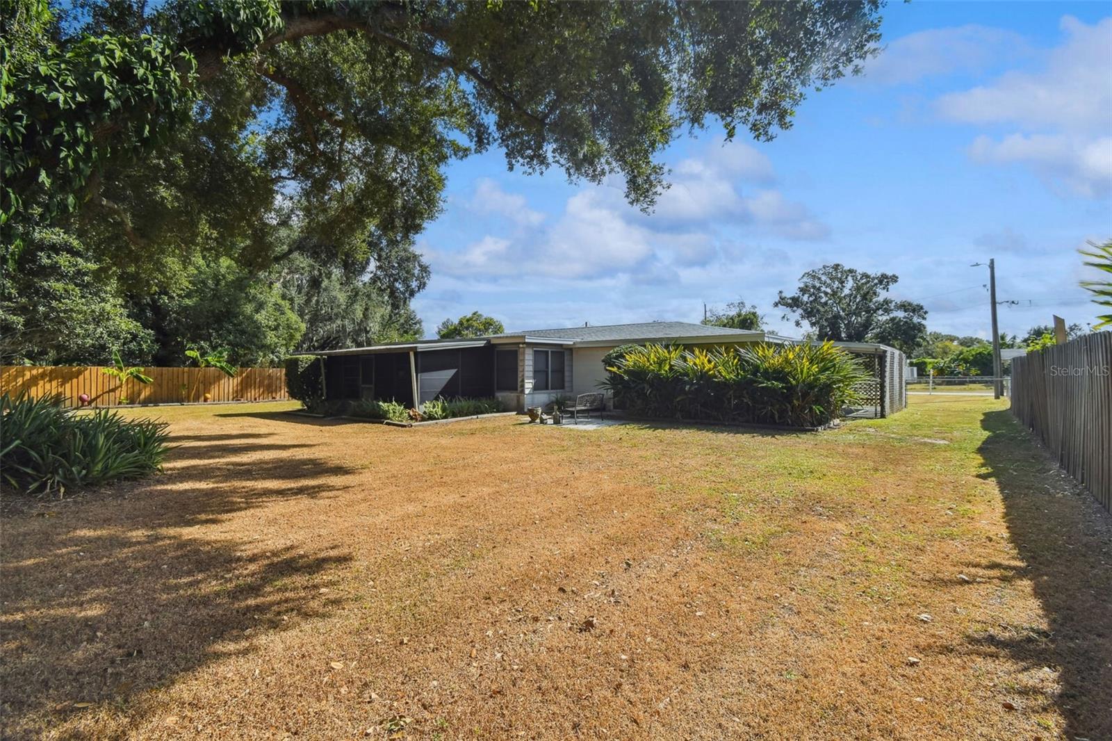 VAN SANT SUB - Residential