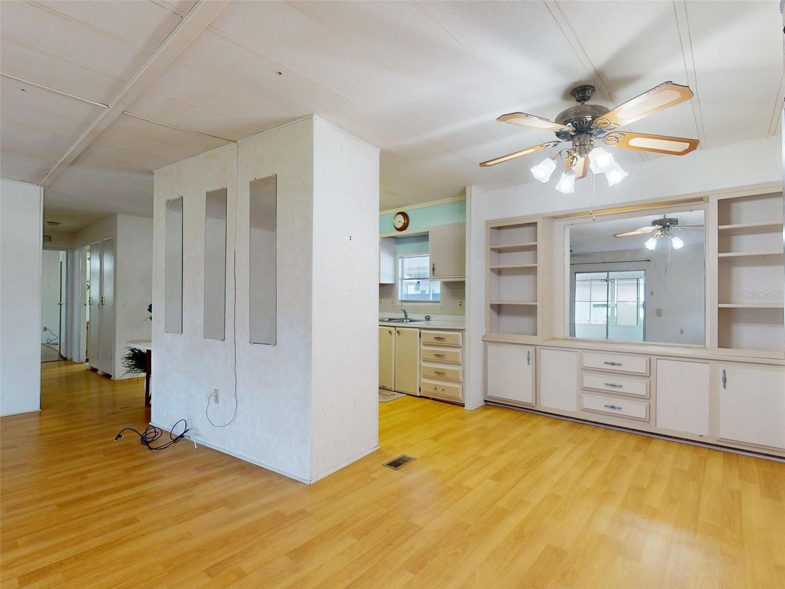 OAK PARK VILLAGE - Residential
