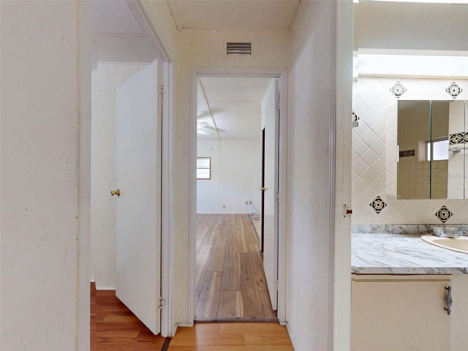 OAK PARK VILLAGE - Residential