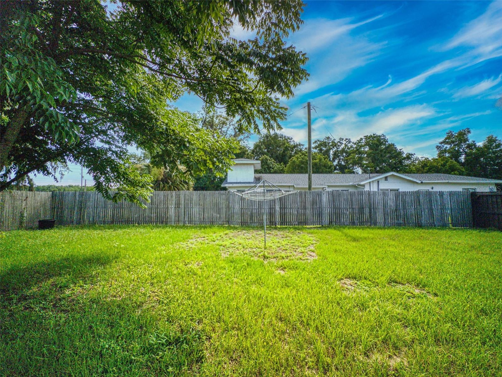 OAK PARK VILLAGE - Residential