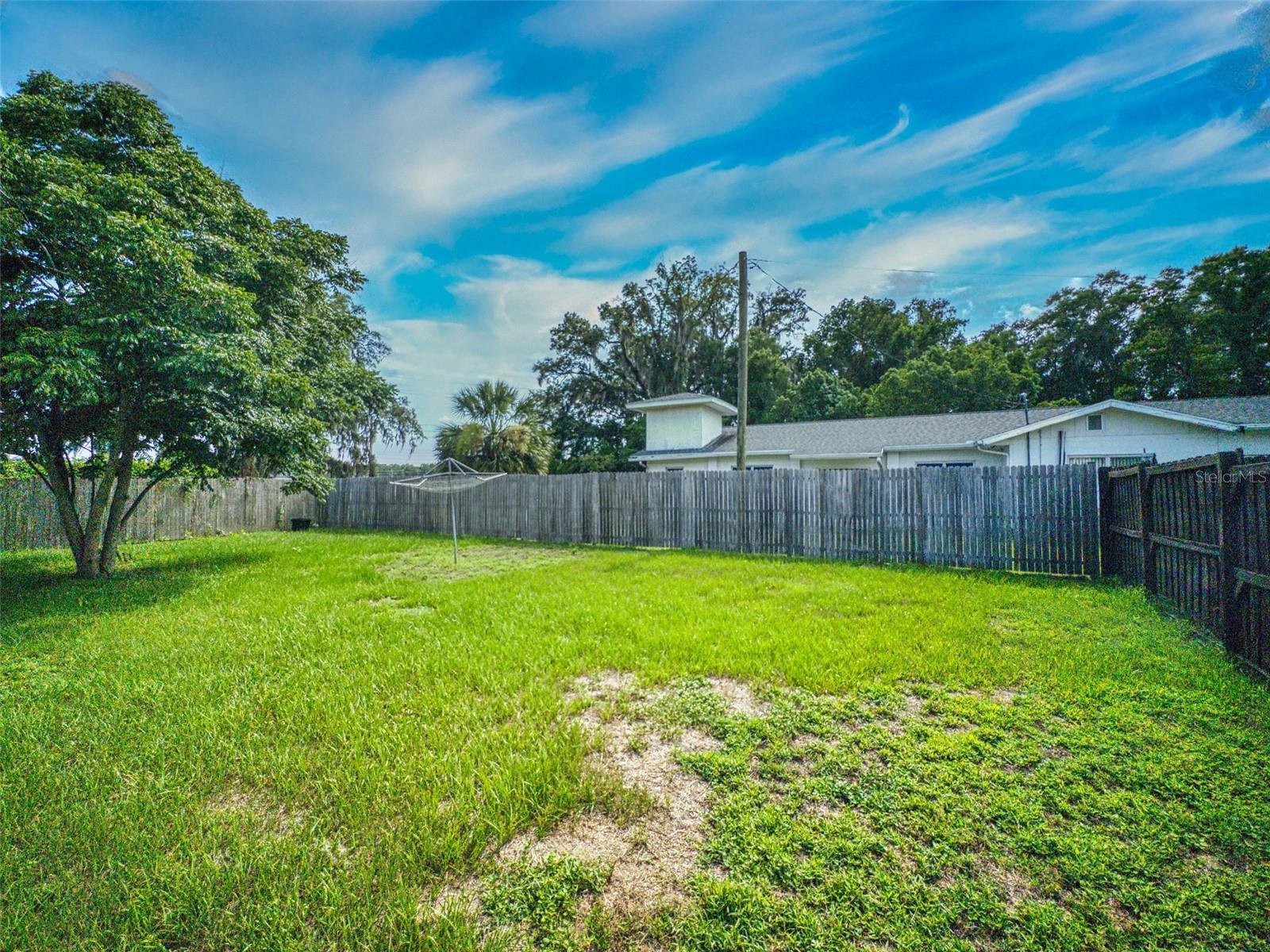 OAK PARK VILLAGE - Residential