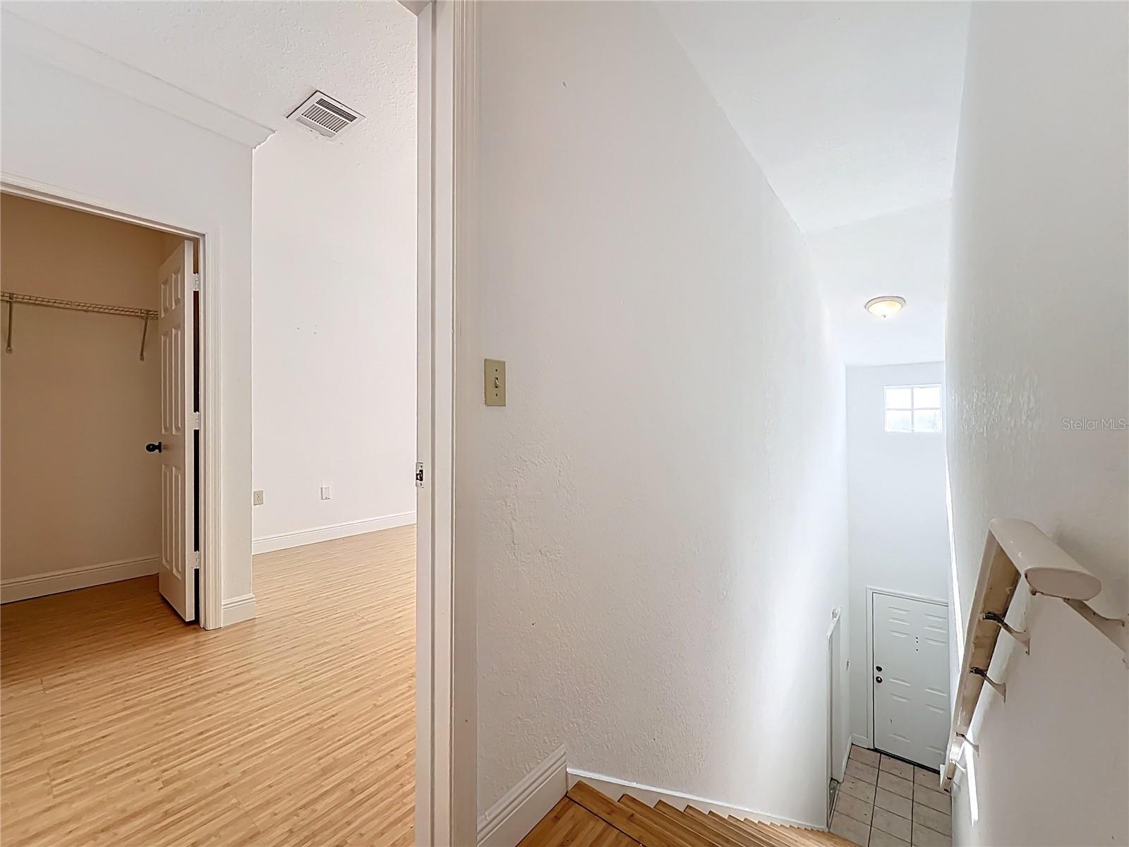 NOTTING HILL A CONDO - Residential