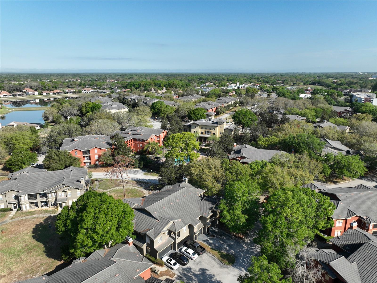 NOTTING HILL A CONDO - Residential