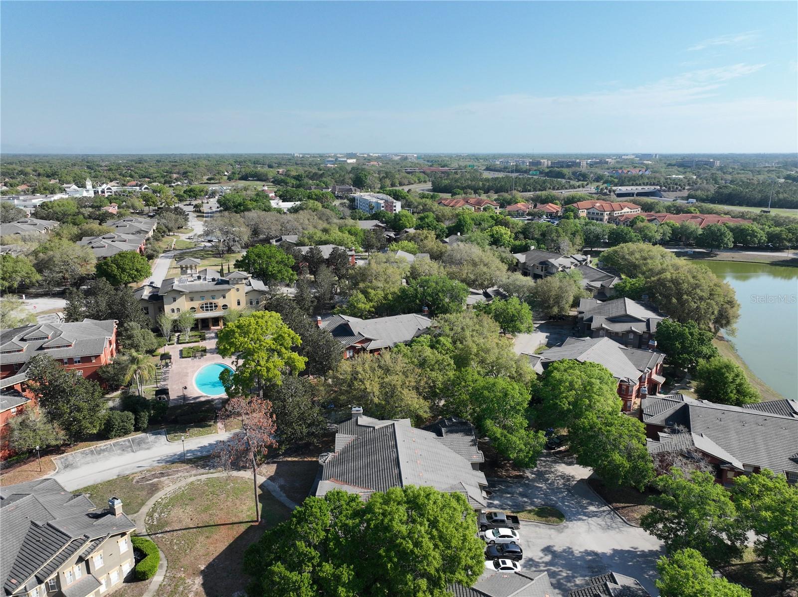 NOTTING HILL A CONDO - Residential