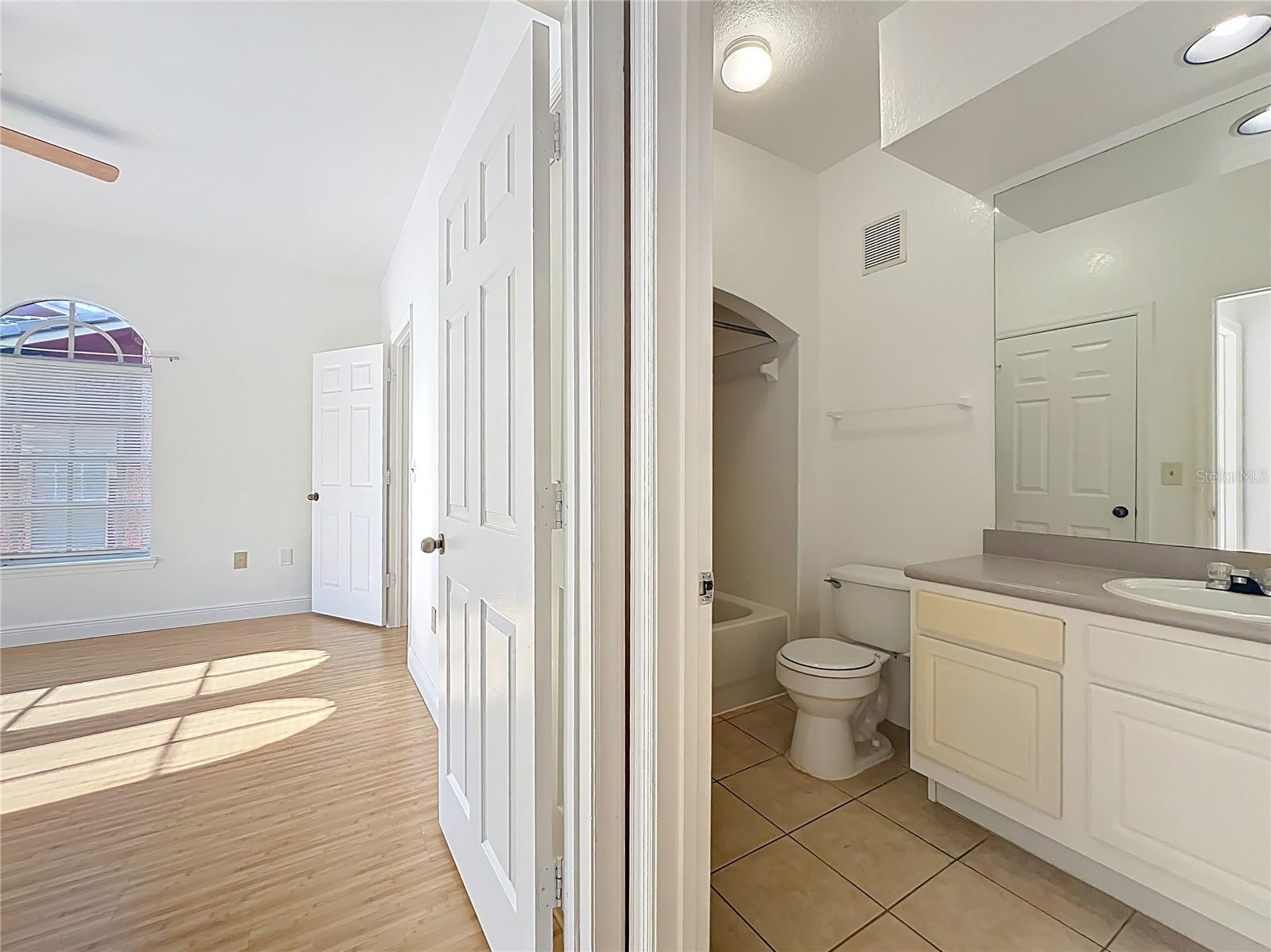 NOTTING HILL A CONDO - Residential