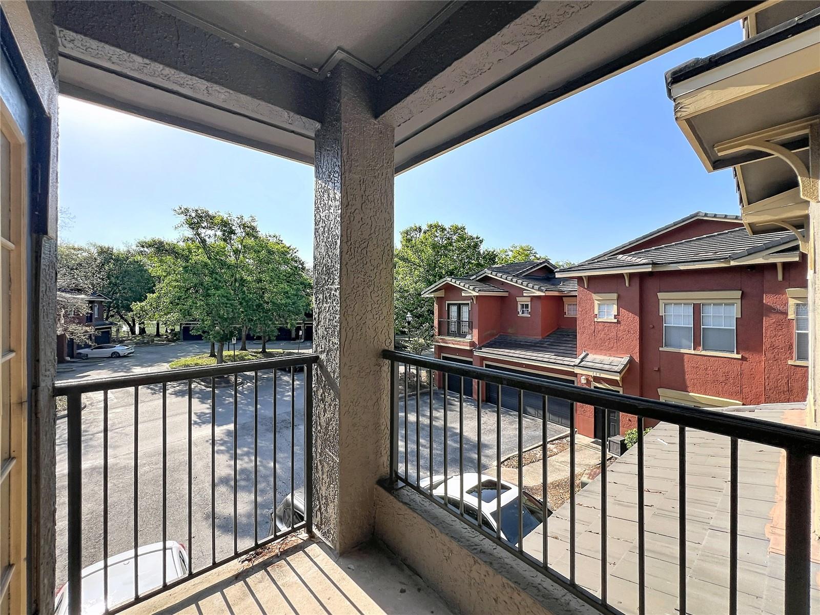 NOTTING HILL A CONDO - Residential