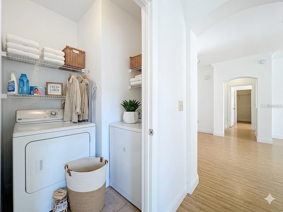 NOTTING HILL A CONDO - Residential