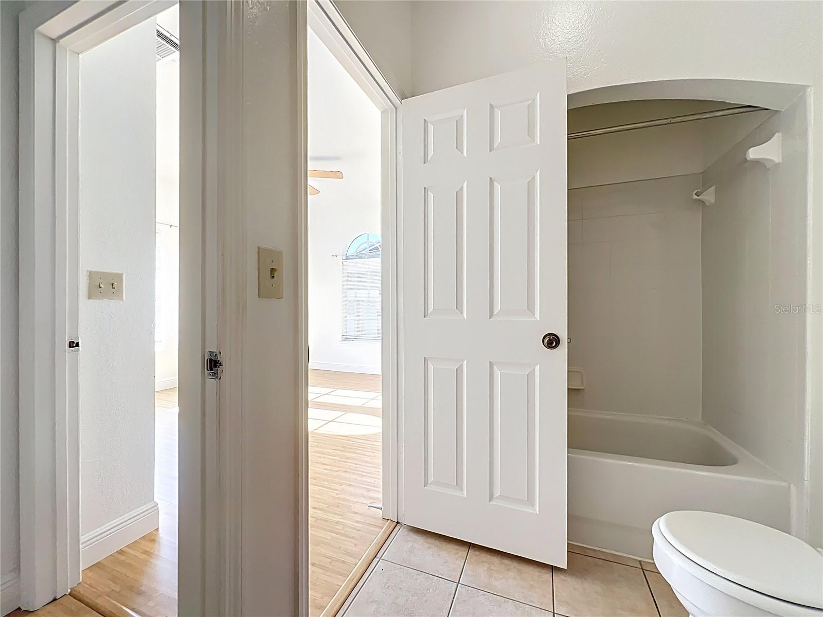 NOTTING HILL A CONDO - Residential