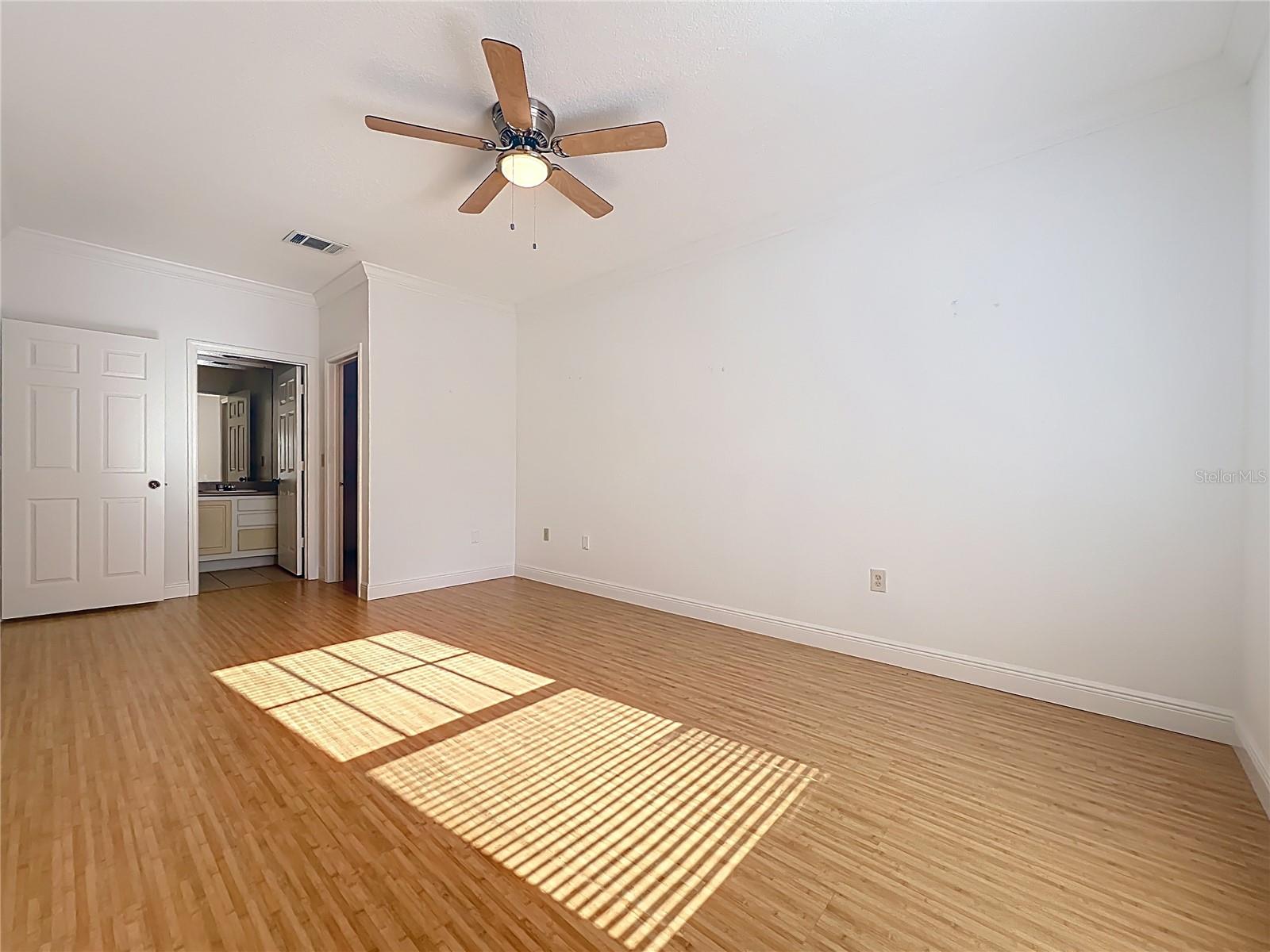 NOTTING HILL A CONDO - Residential