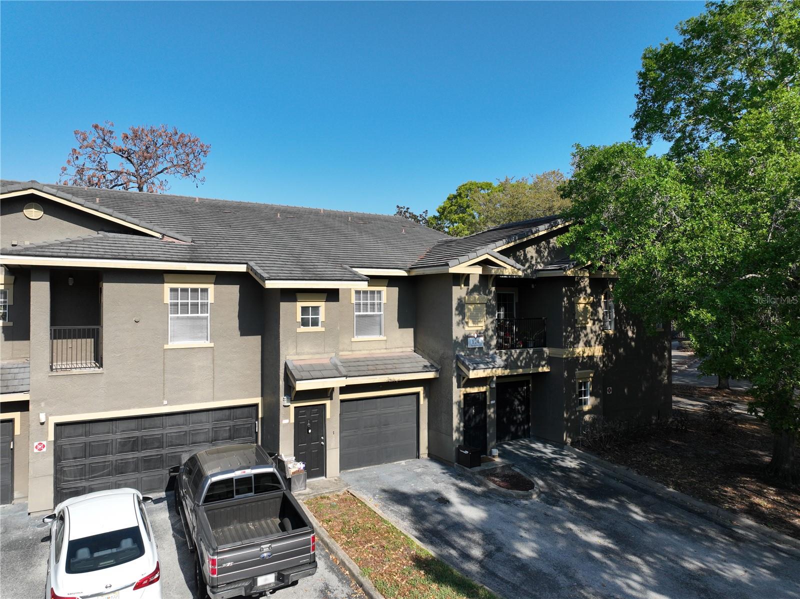 NOTTING HILL A CONDO - Residential