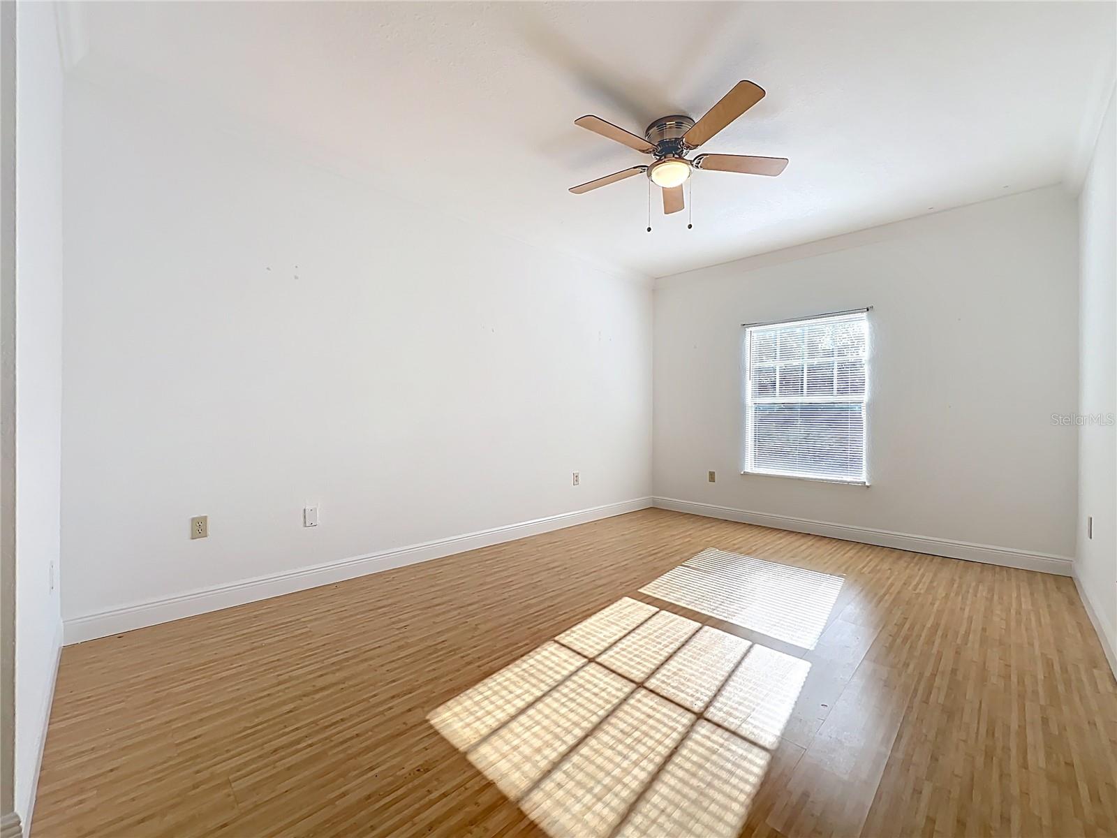 NOTTING HILL A CONDO - Residential