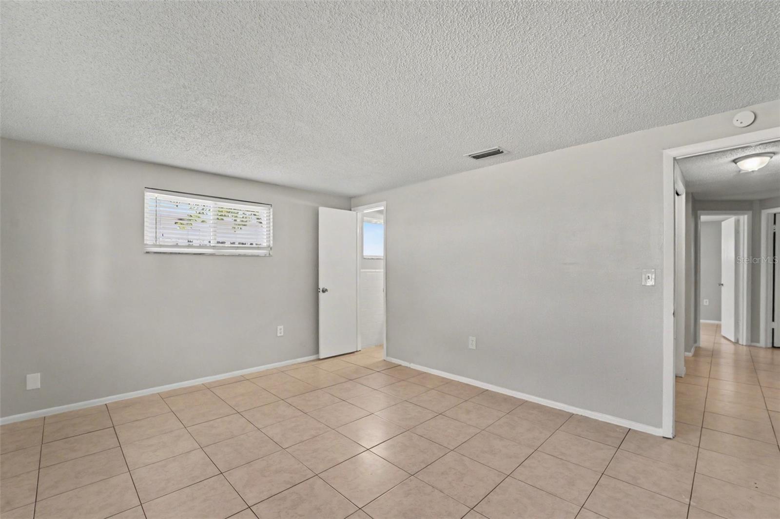 HILLANDALE - Residential