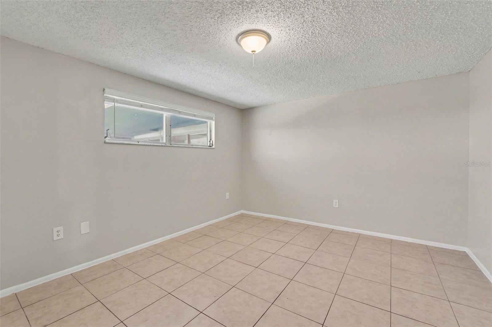 HILLANDALE - Residential