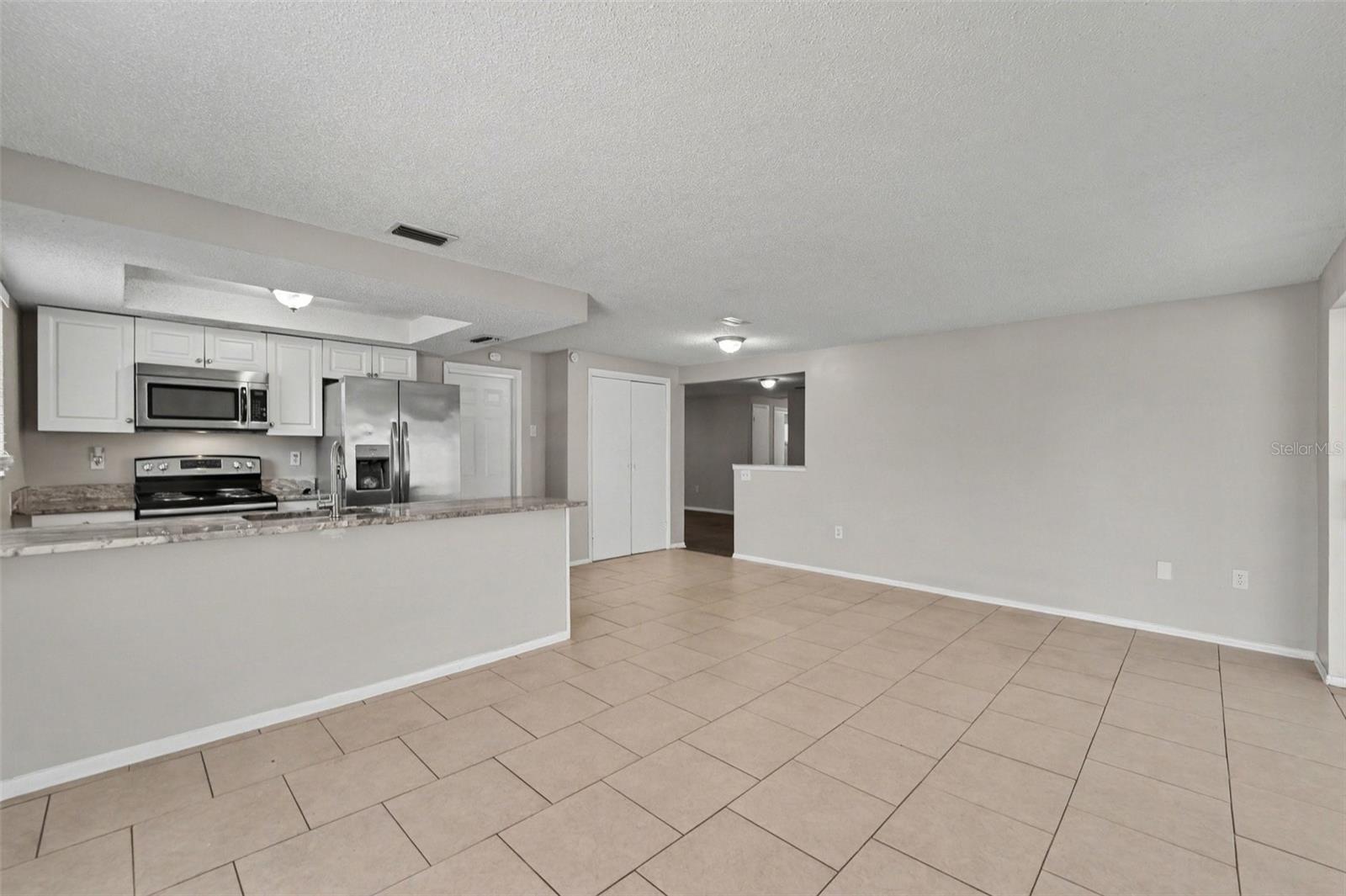 HILLANDALE - Residential