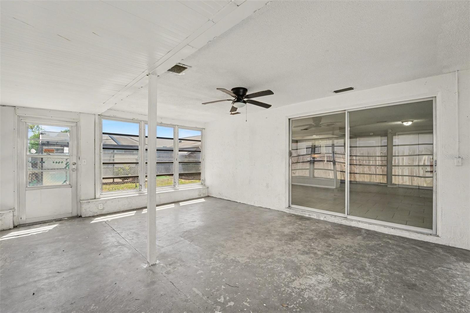 HILLANDALE - Residential