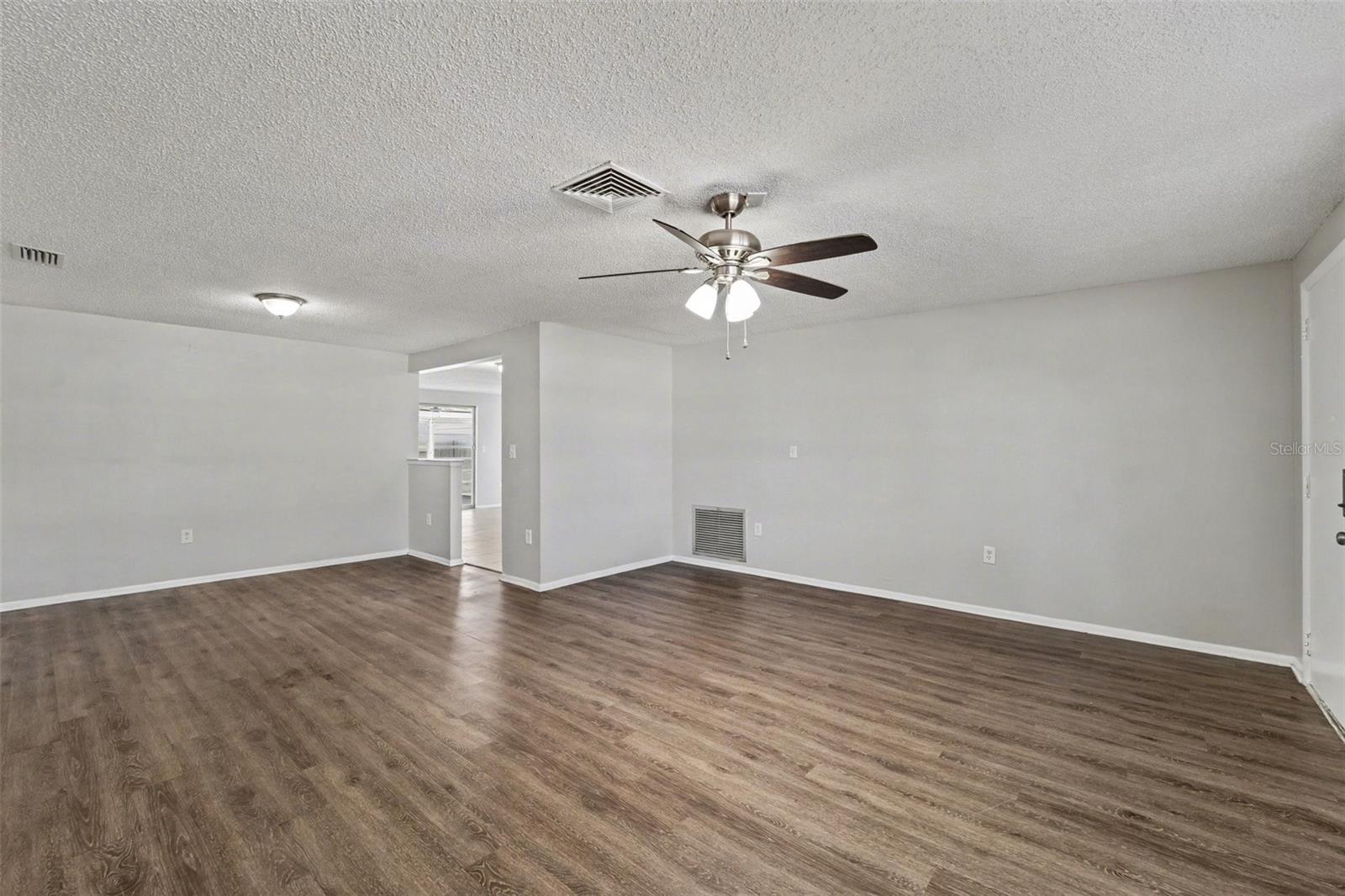 HILLANDALE - Residential