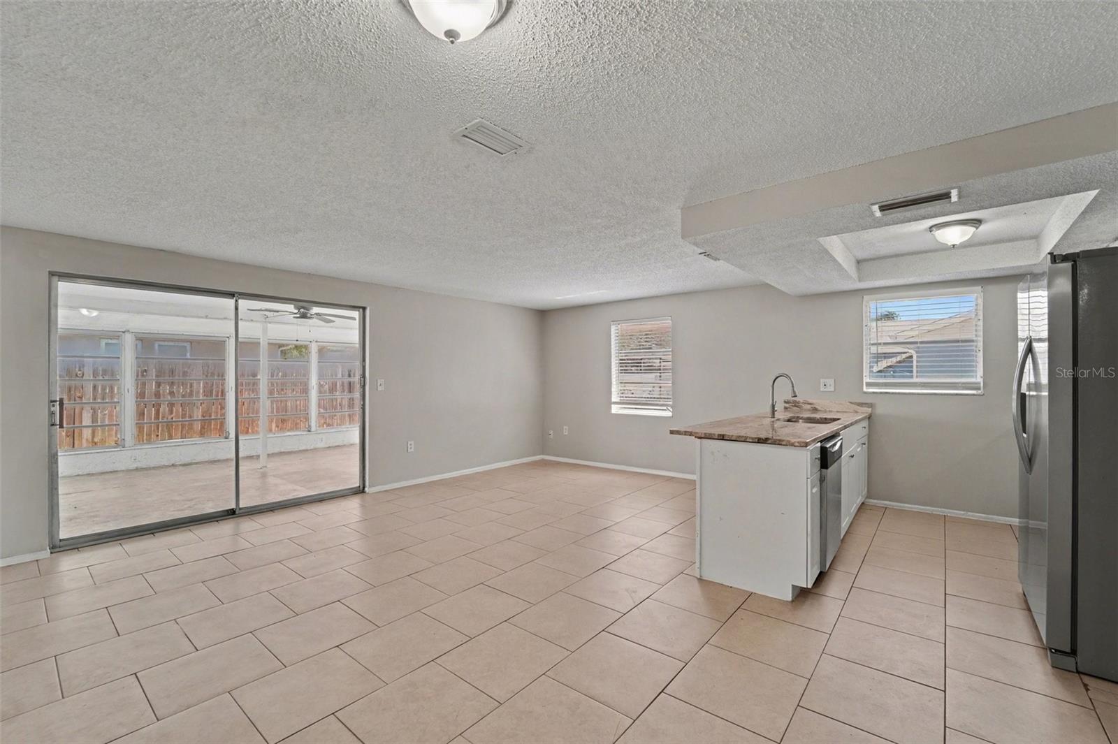 HILLANDALE - Residential