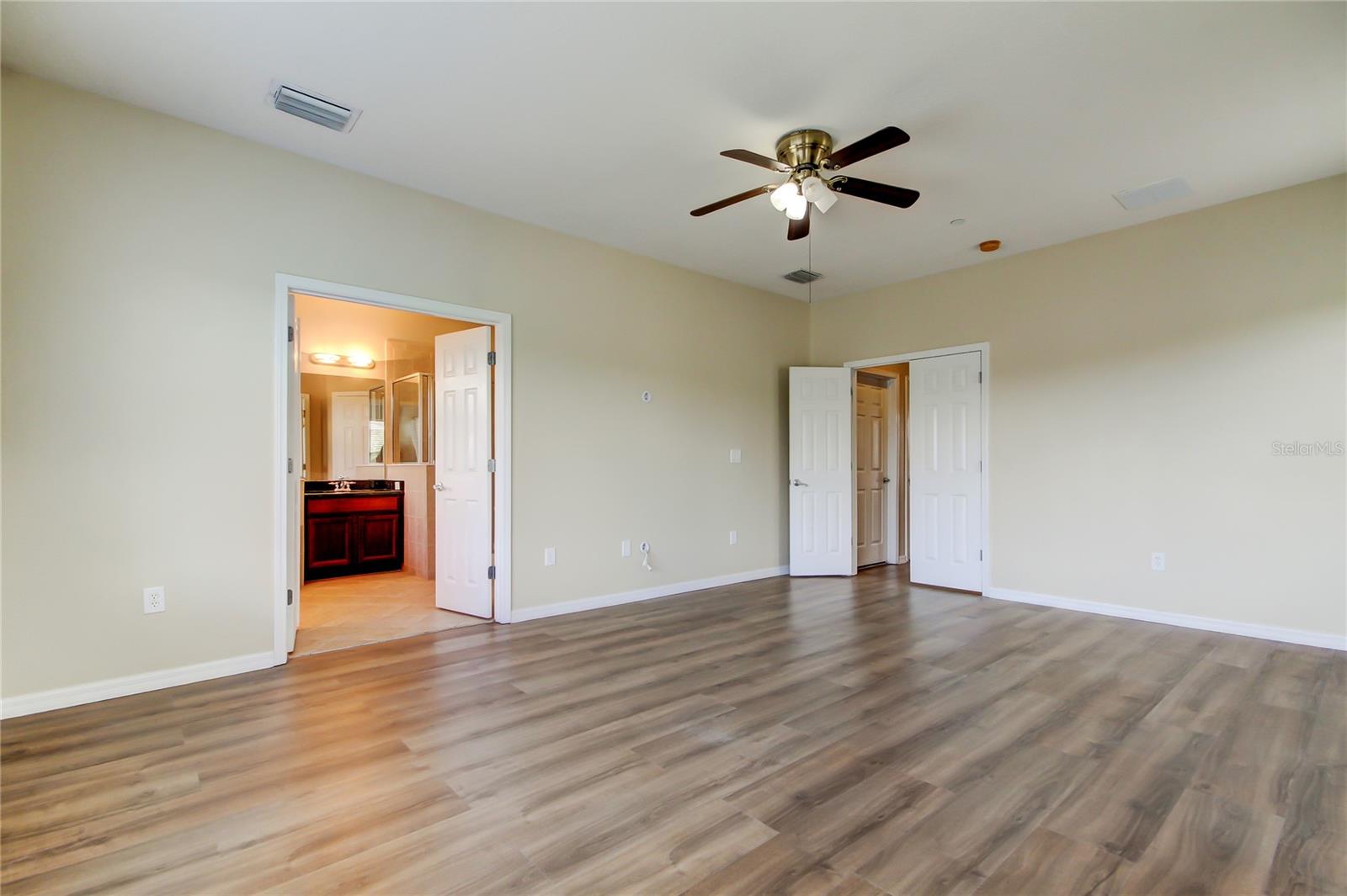 HAMPTON LAKES AT MAIN STREET - Residential Lease