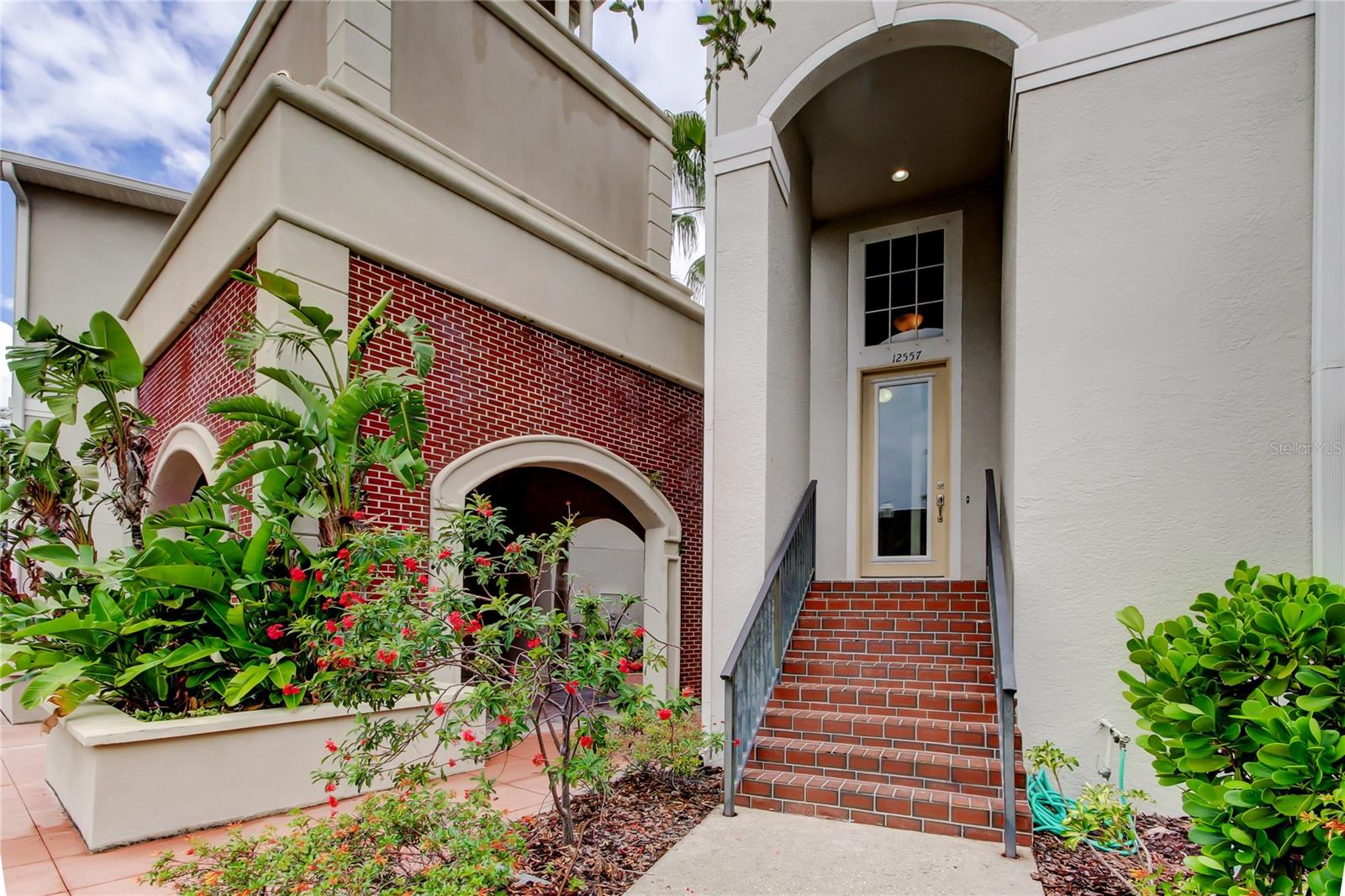 HAMPTON LAKES AT MAIN STREET - Residential Lease