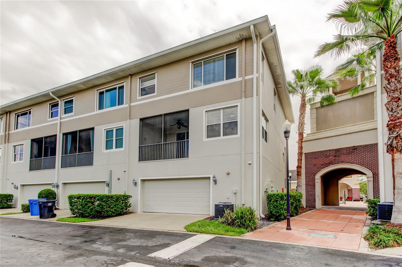 HAMPTON LAKES AT MAIN STREET - Residential Lease