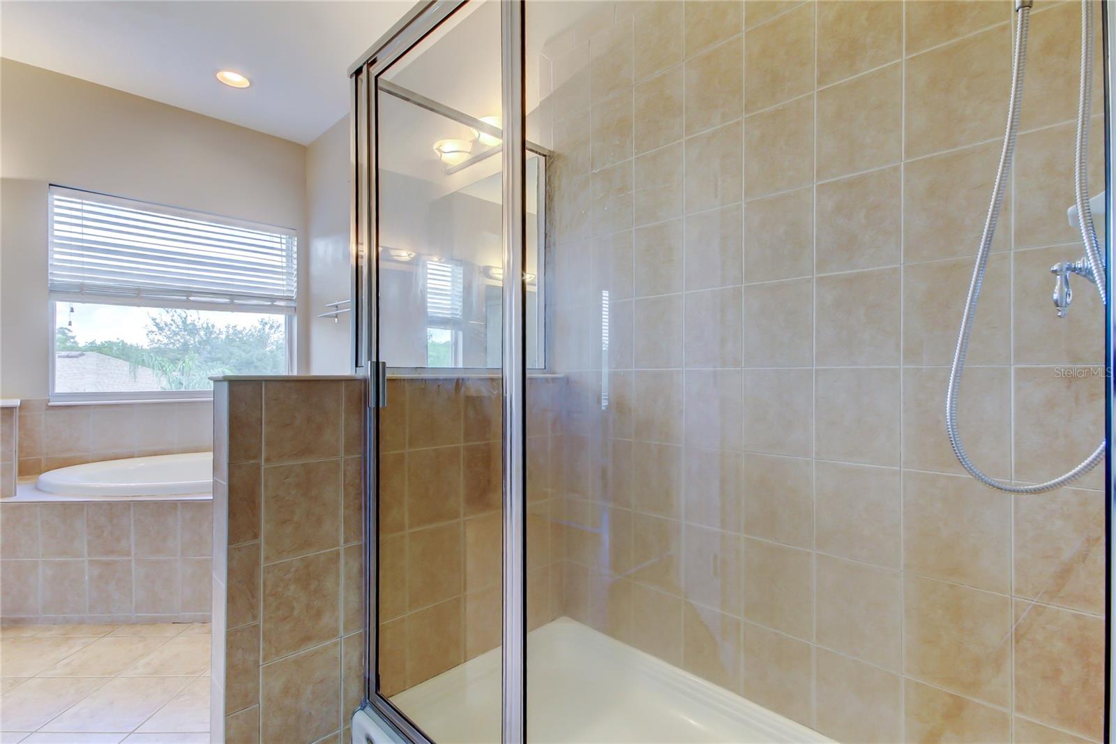 HAMPTON LAKES AT MAIN STREET - Residential Lease