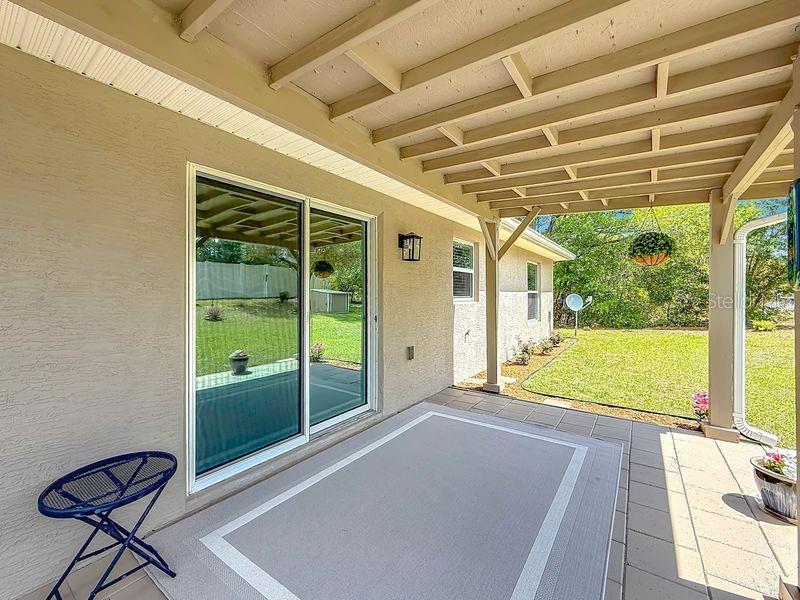 RAINBOW S END ESTATE - Residential