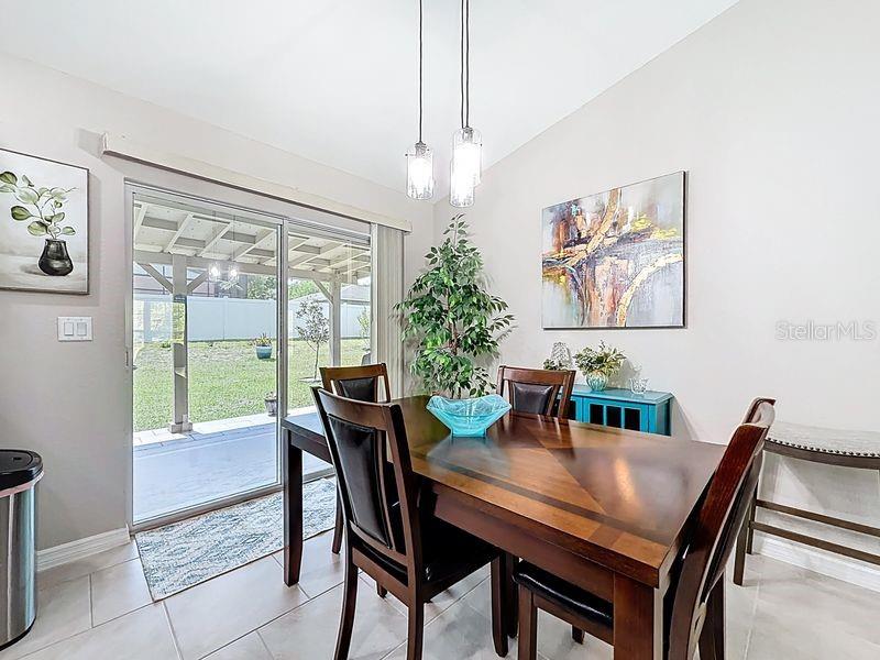 RAINBOW S END ESTATE - Residential