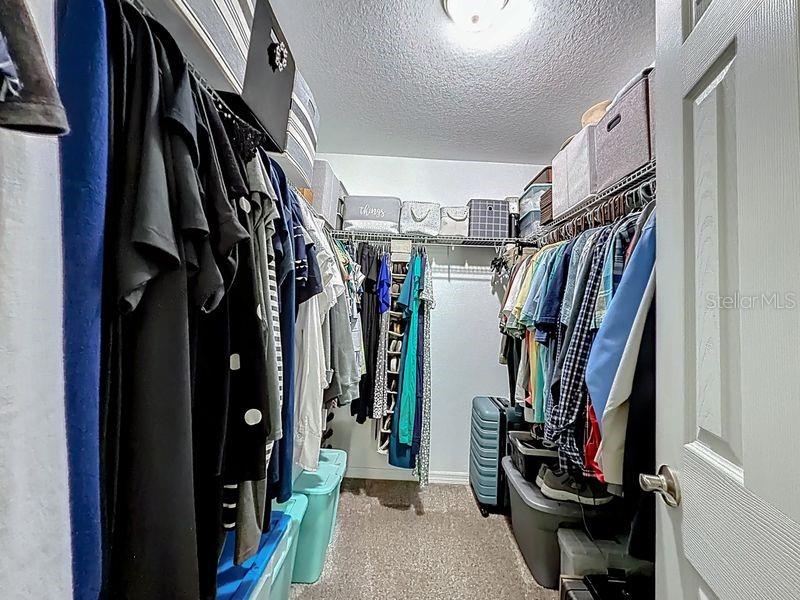 RAINBOW S END ESTATE - Residential