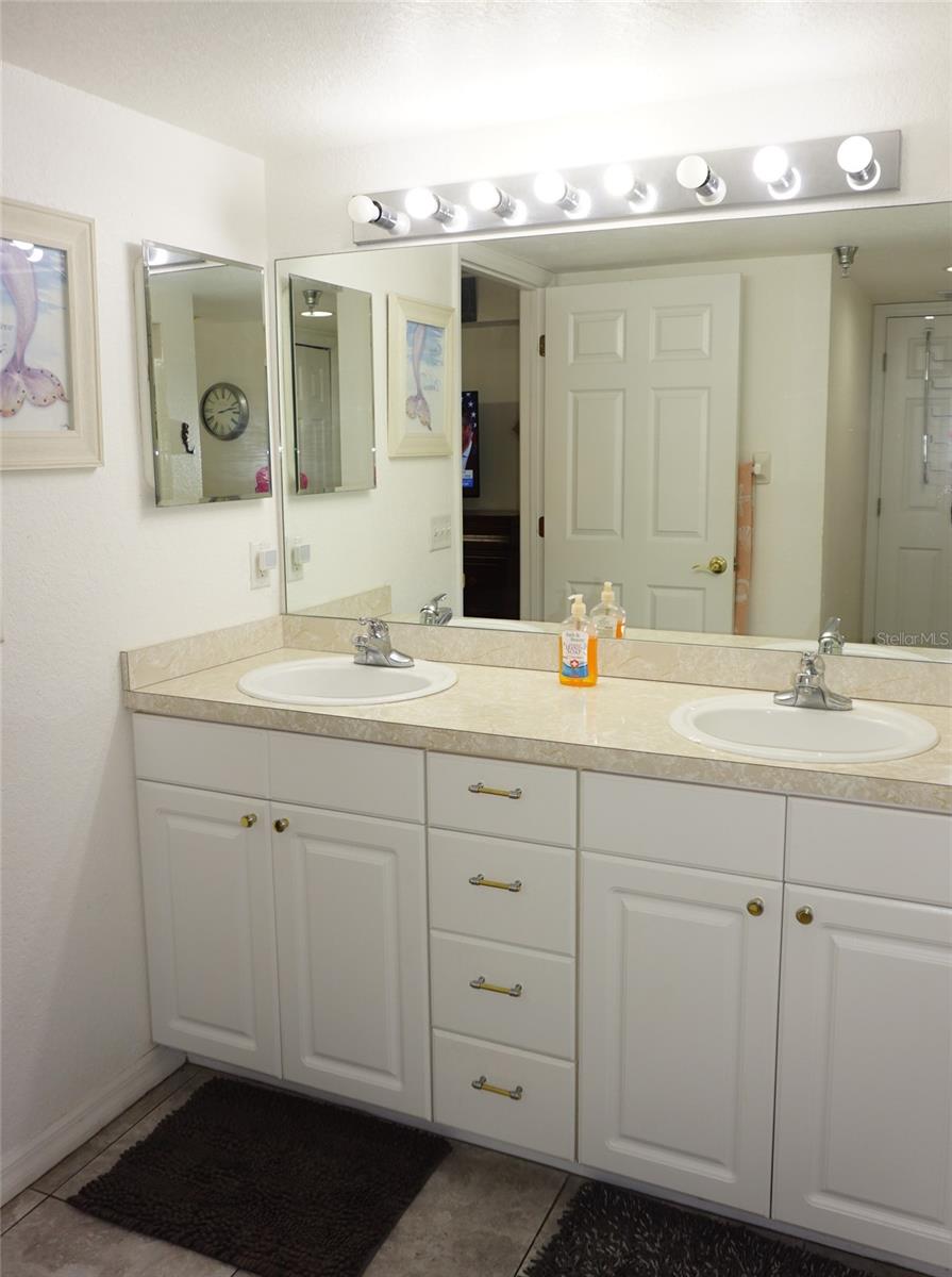 PARADISE LAKES CONDO - Residential