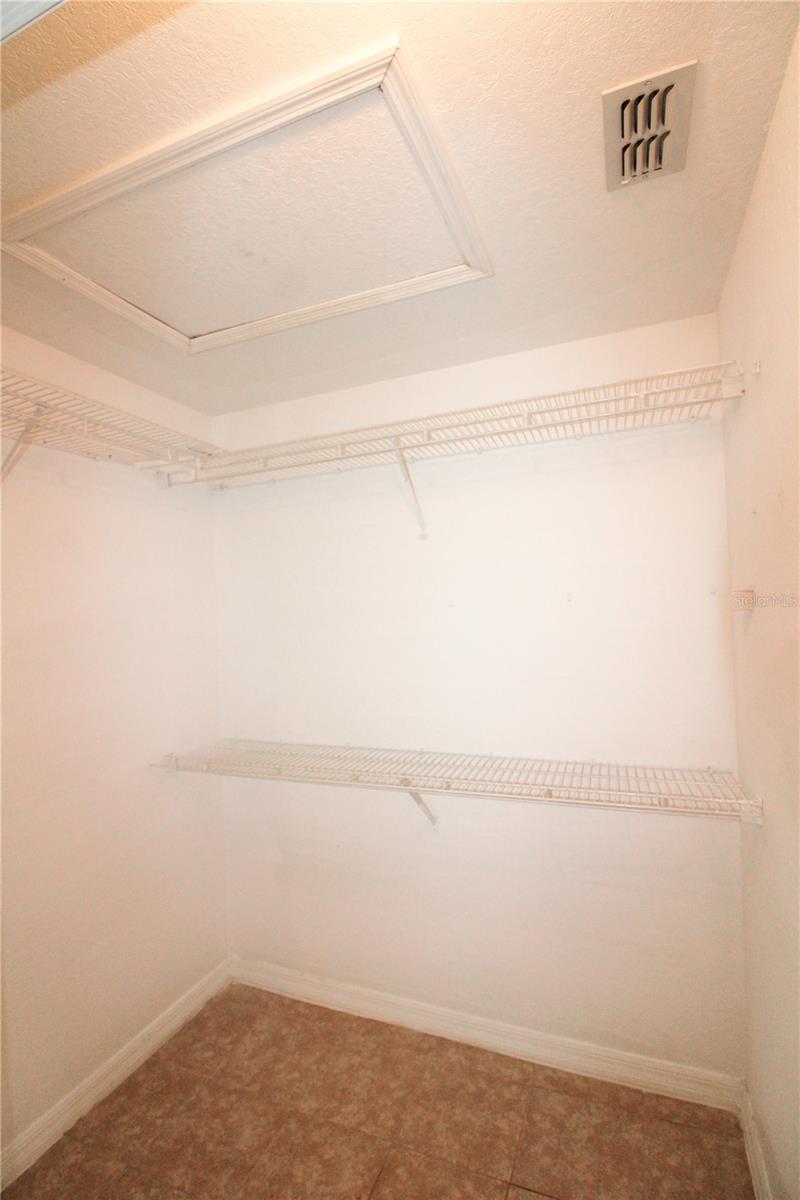 OAK RUN LINKSIDE - Residential Lease