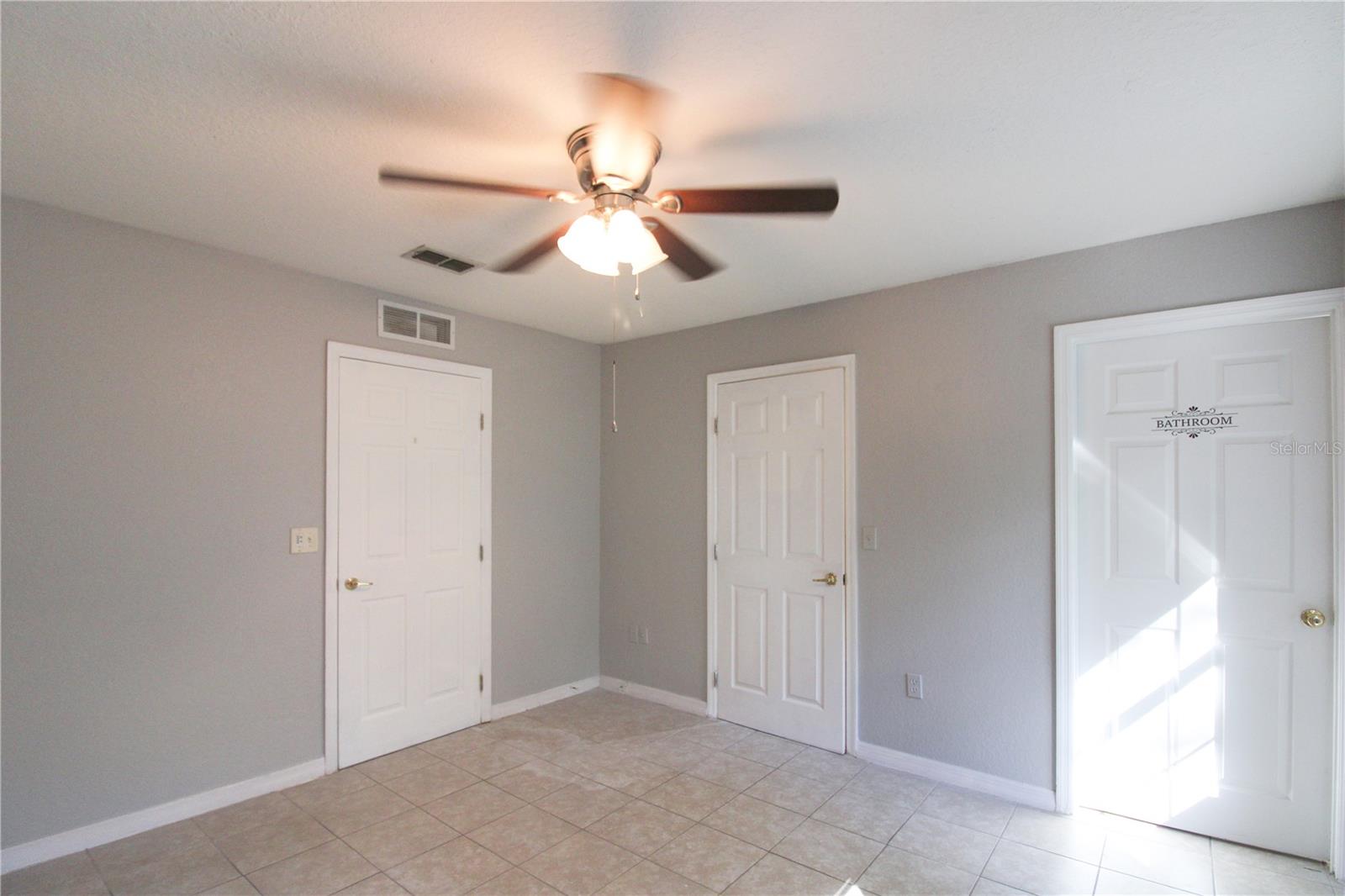 OAK RUN LINKSIDE - Residential Lease