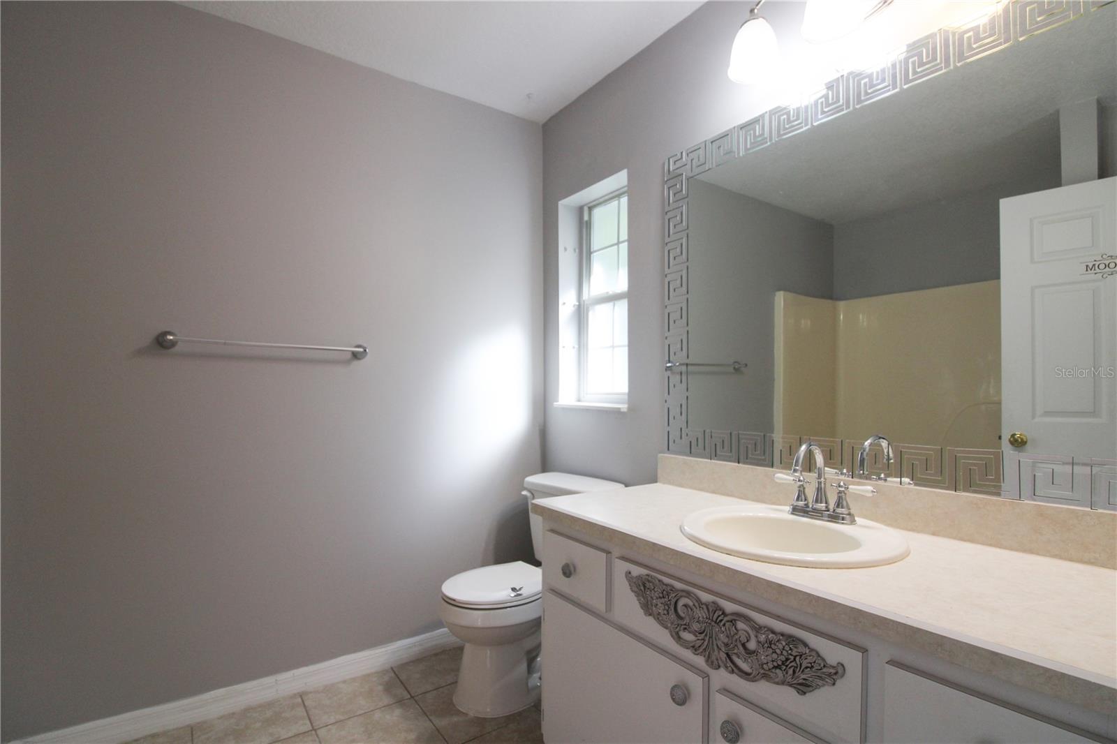 OAK RUN LINKSIDE - Residential Lease