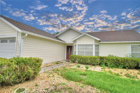 A home in DAVENPORT