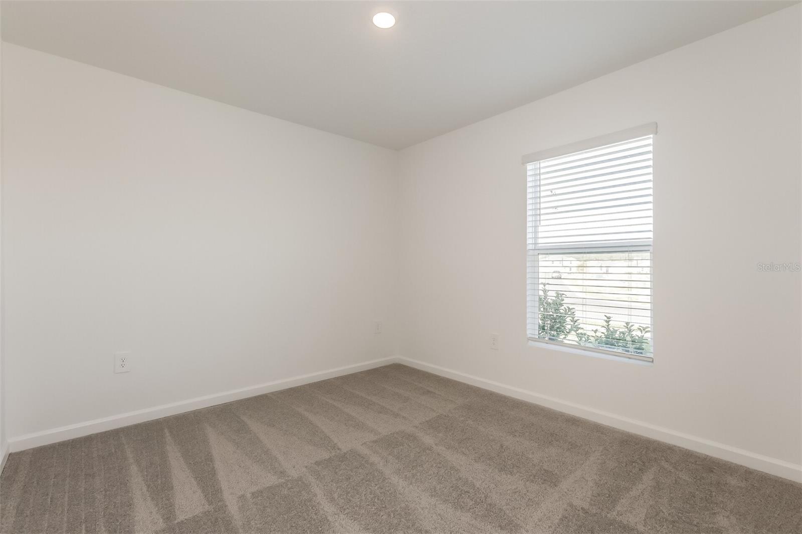 HUNT CLUB/LK WALES PH 1 - Residential Lease