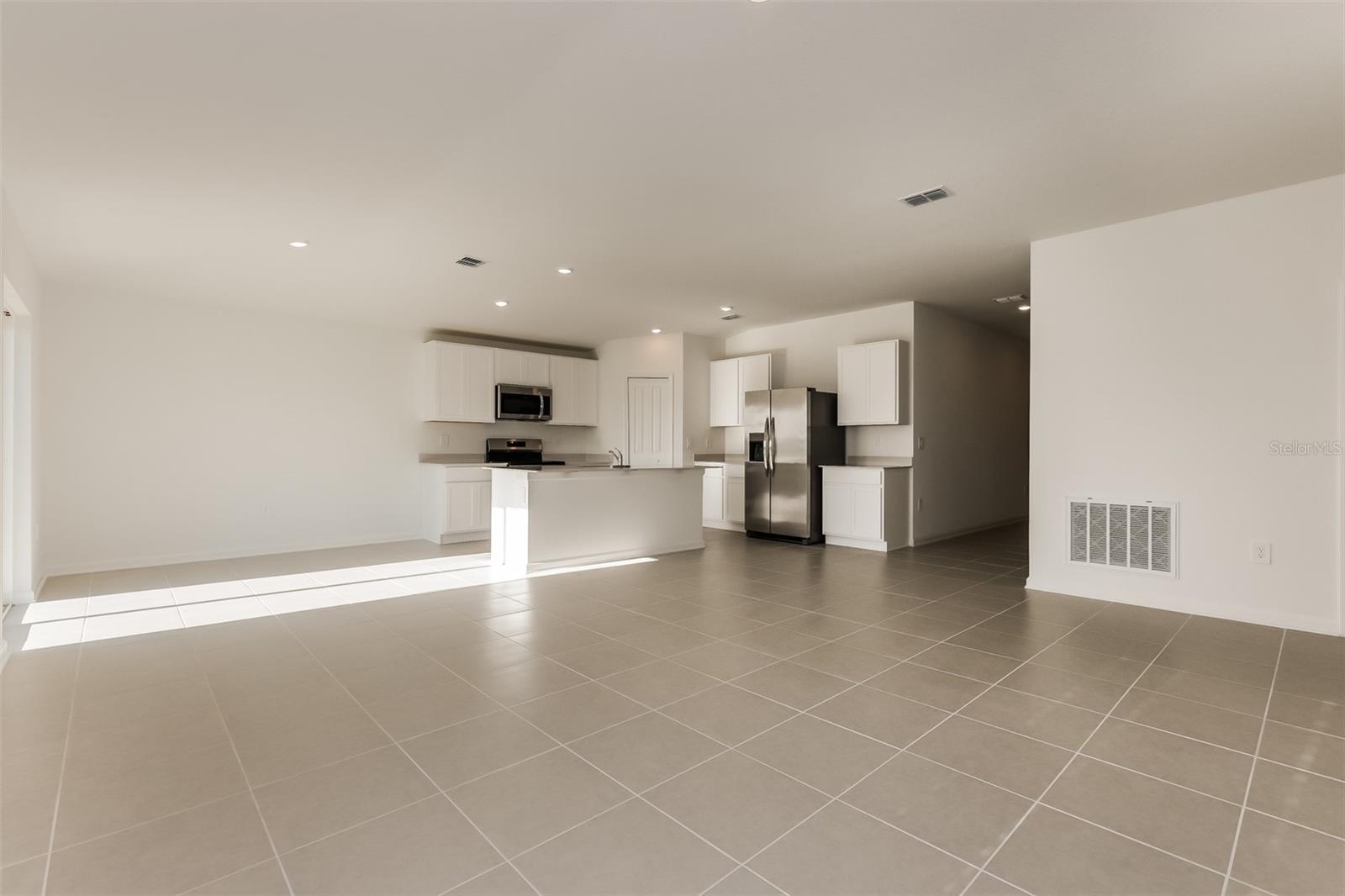 HUNT CLUB/LK WALES PH 1 - Residential Lease