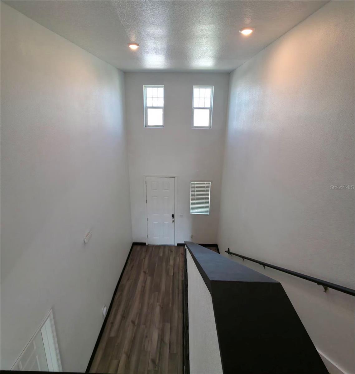 LAKE DENHAM ESTATES - Residential Lease