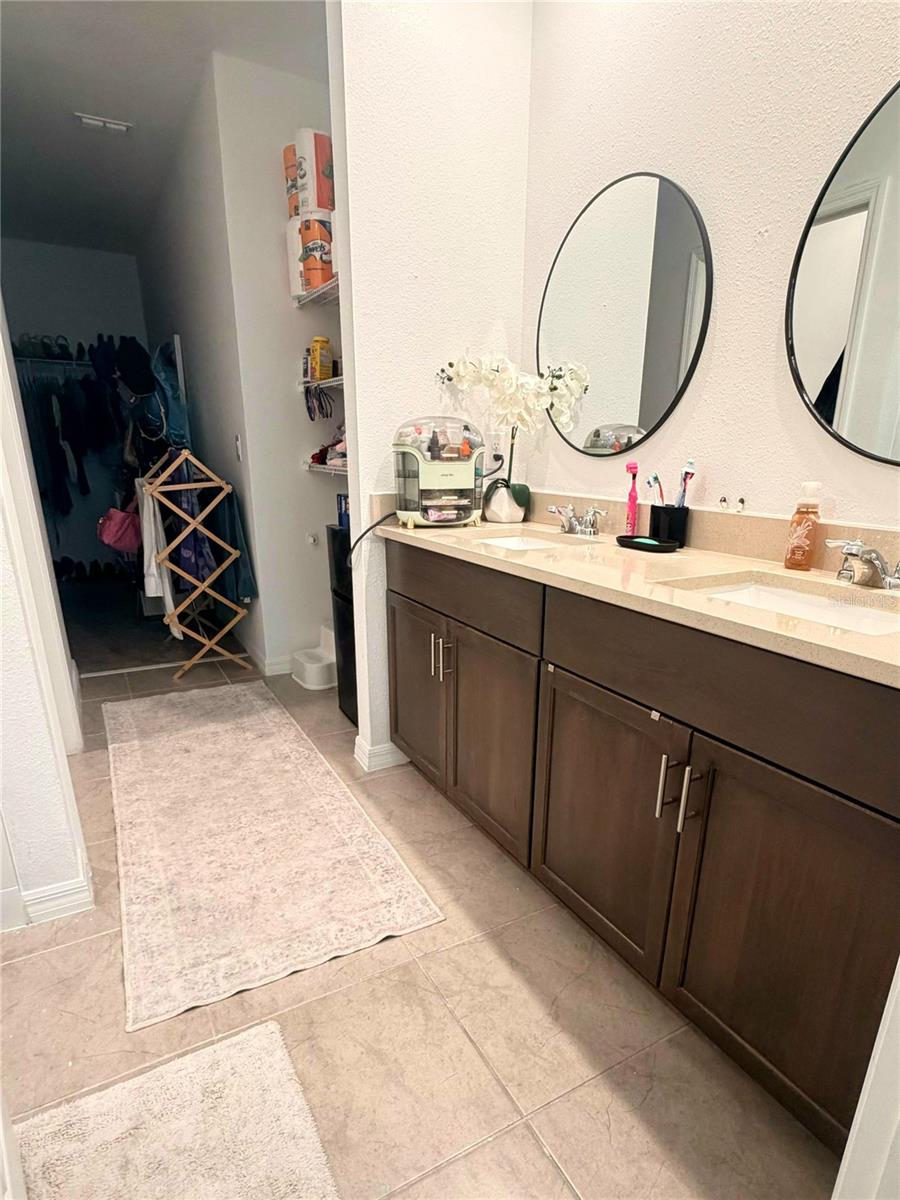 LAKE DENHAM ESTATES - Residential Lease